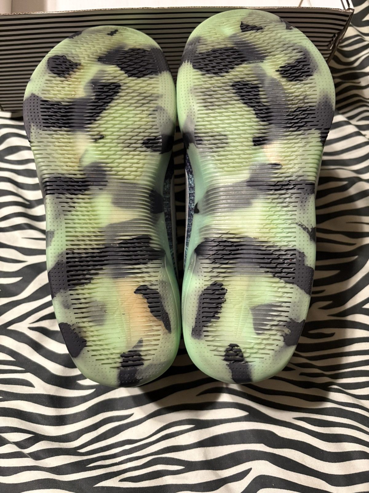 Nike KOBE XI 11 All-Star Northern Lights OG BOX Size US 5 / EU 37 - 5 Thumbnail