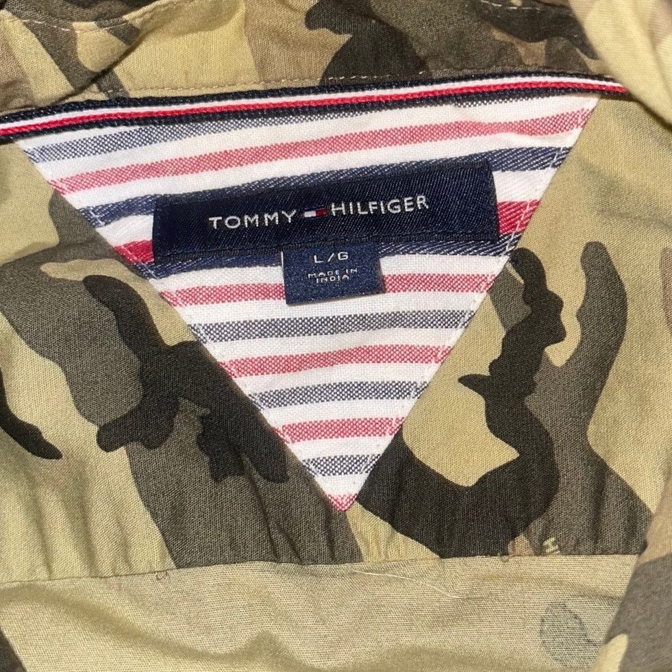 Tommy Hilfiger Tommy Hilfiger Camouflage Shirt Large Utility Military Y2K Size US L / EU 52-54 / 3 - 4 Thumbnail