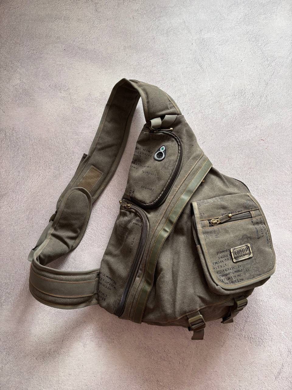 Goldbe Diesel Like Vintage Distressed Sling Bag in Green, Men's