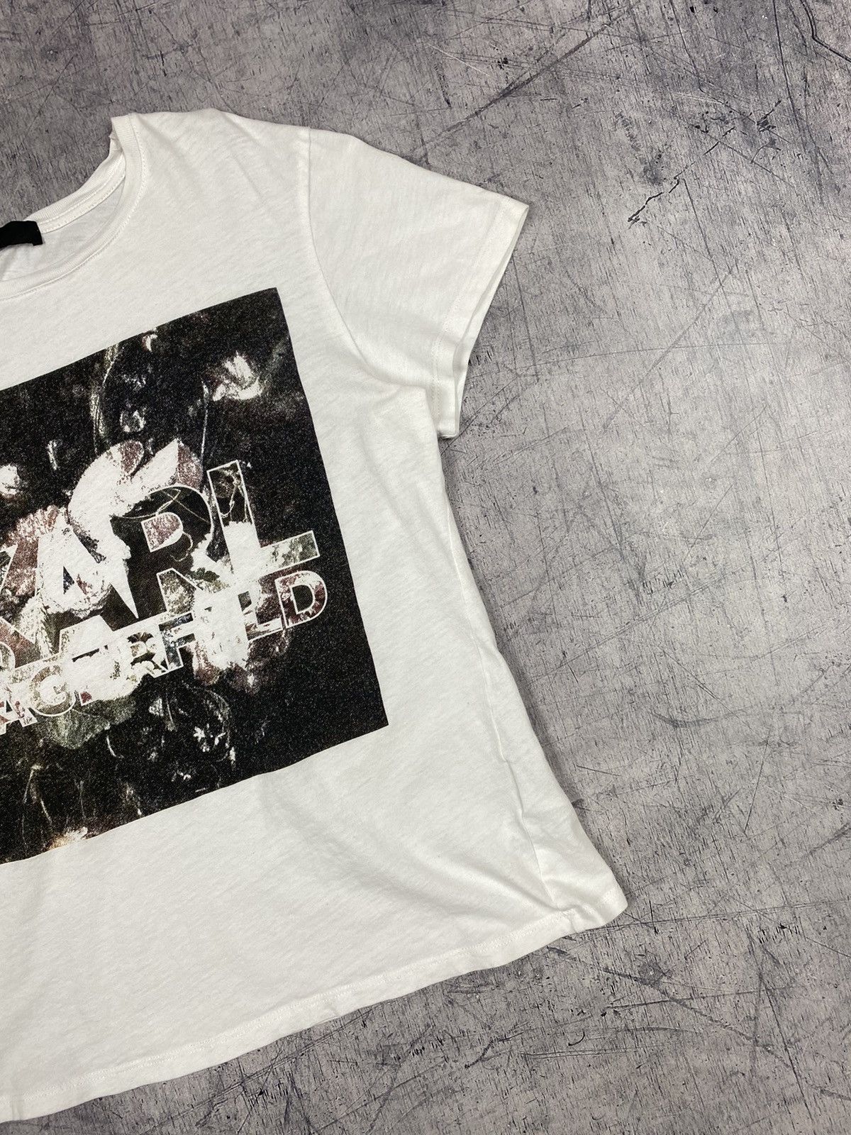 Designer × Karl Lagerfeld Karl Lagerfeld Luxury Designer Big Logo Tee T Shirt Size M / US 6-8 / IT 42-44 - 3 Thumbnail