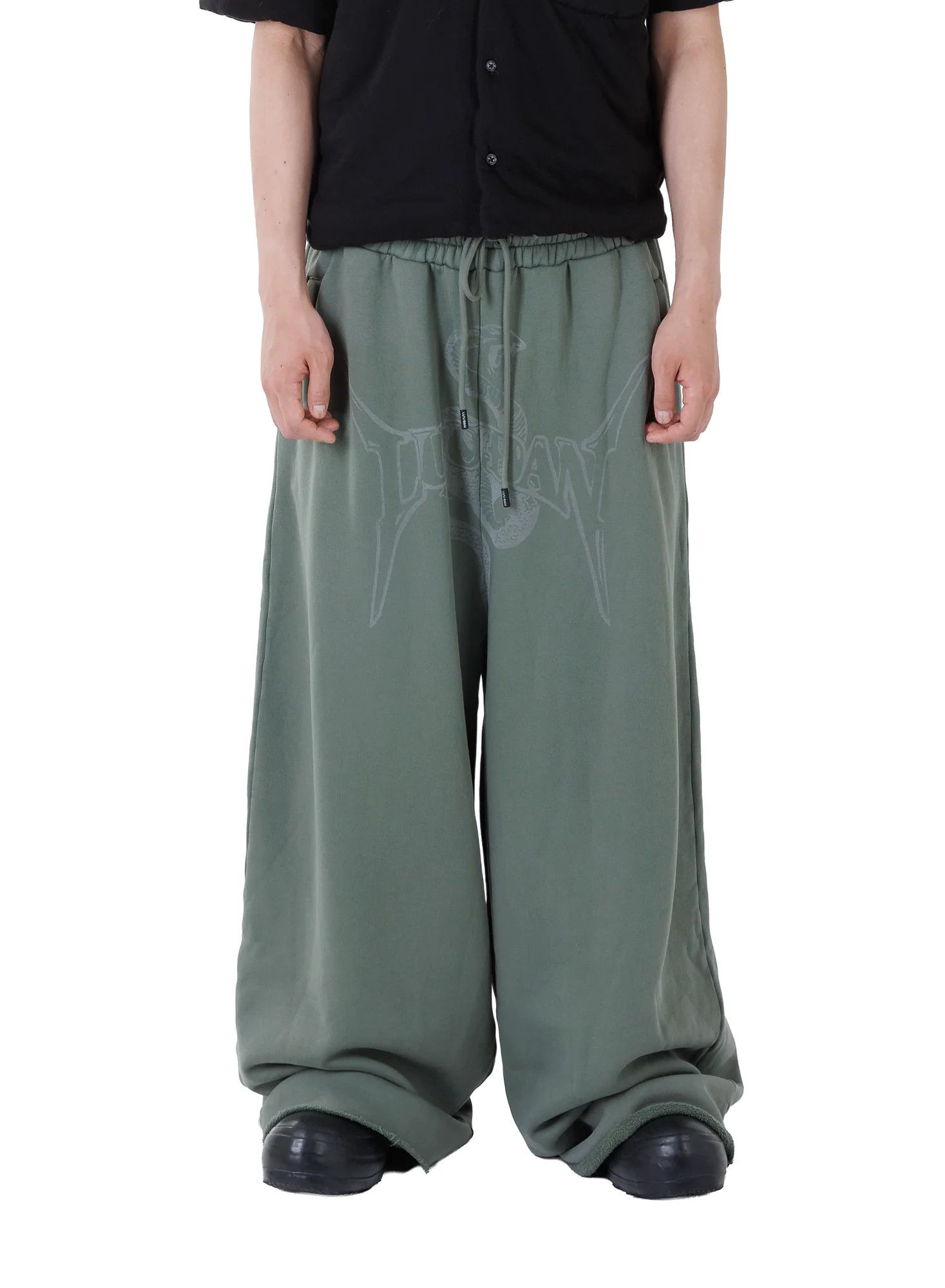 LUU DAN Luu Dan Raw Cut Bontans - Washed Out Military (C9 SS2026) Size US 32 / EU 48 - 1 Thumbnail