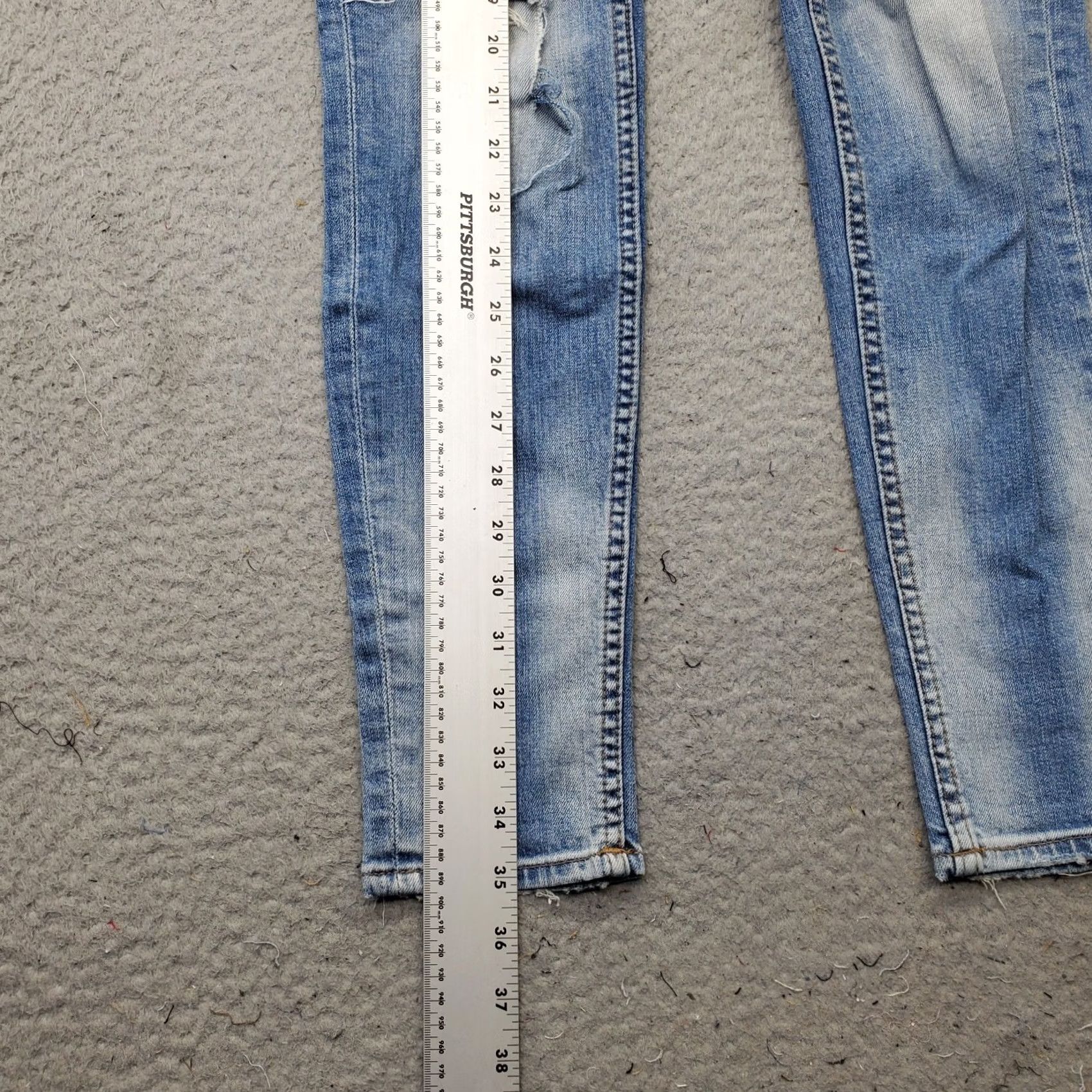 Vintage VIGOSS Jeans Women's 27x29 Blue Denim Stretch Distressed The Chelsea Skinny Leg Jeans Size 27" / US 4 / IT 40 - 3 Thumbnail