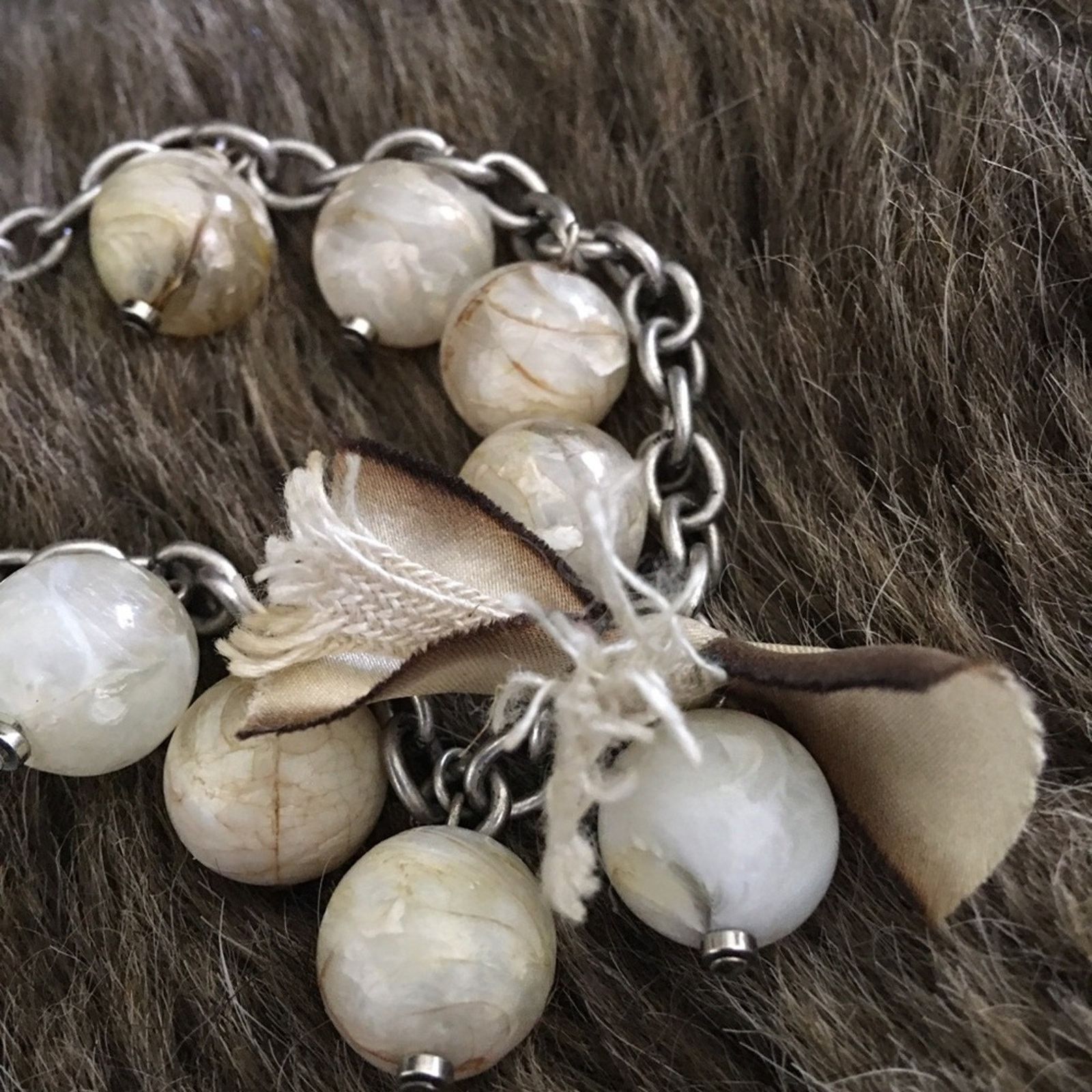 Loft Loft marble bead and ribbon bow long necklace Size ONE SIZE - 6 Thumbnail