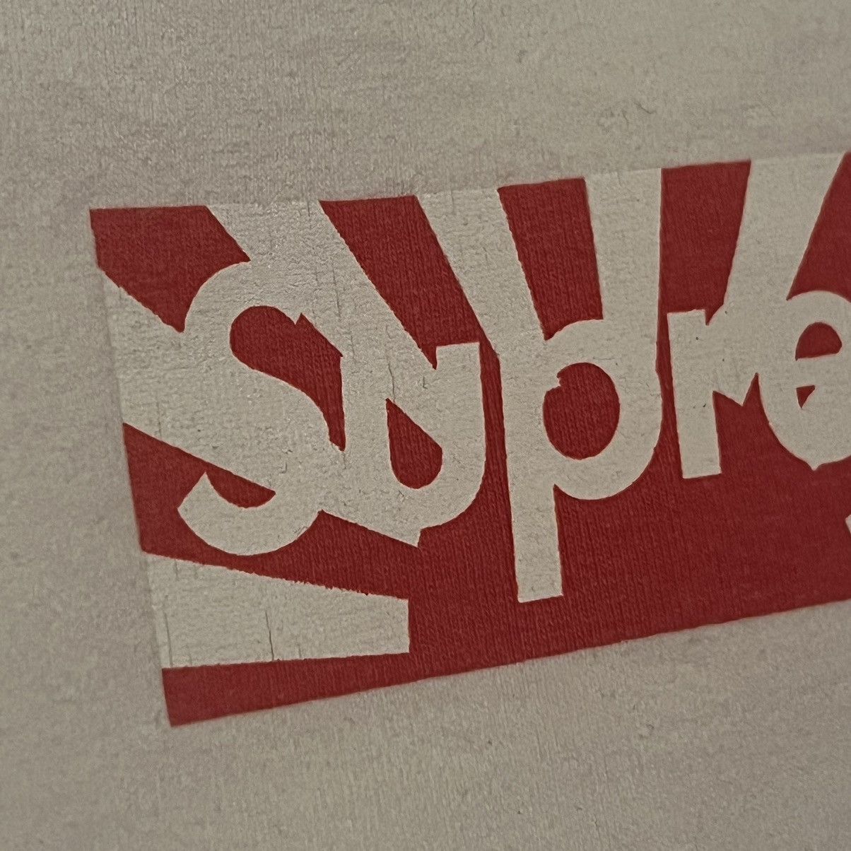 Supreme Supreme Japan Relief Box Logo Tee Rising sun bogo t shirt Size US XL / EU 56 / 4 - 14 Thumbnail