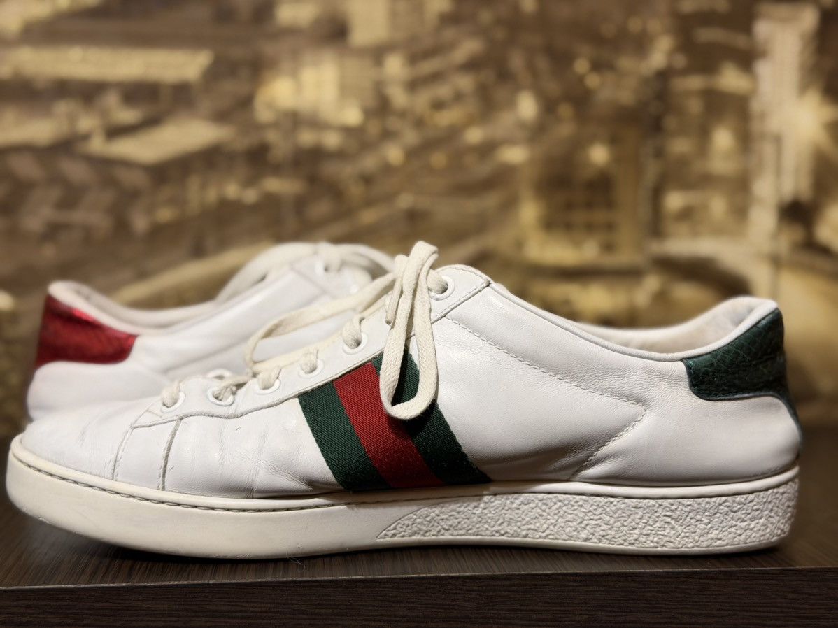 Gucci Gucci ACE Sneaker Embroidered Bees White Leather Gold Women Size US 8.5 / IT 38.5 - 4 Thumbnail