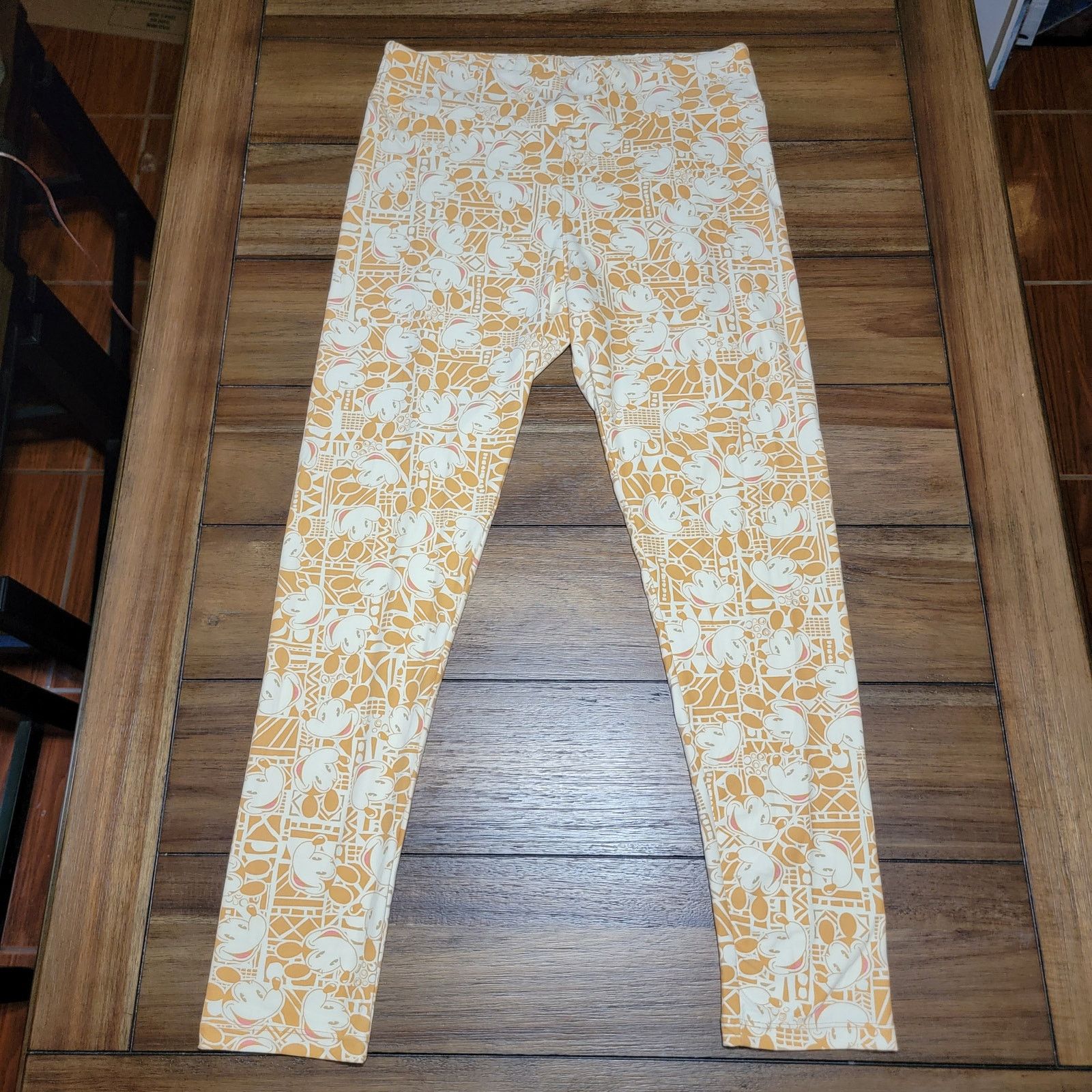 Other LuLa Roe Cream & Gold Mickey Leggings - Tall & Curvy (12) Size 34" / US 12 / IT 48 - 1 Thumbnail