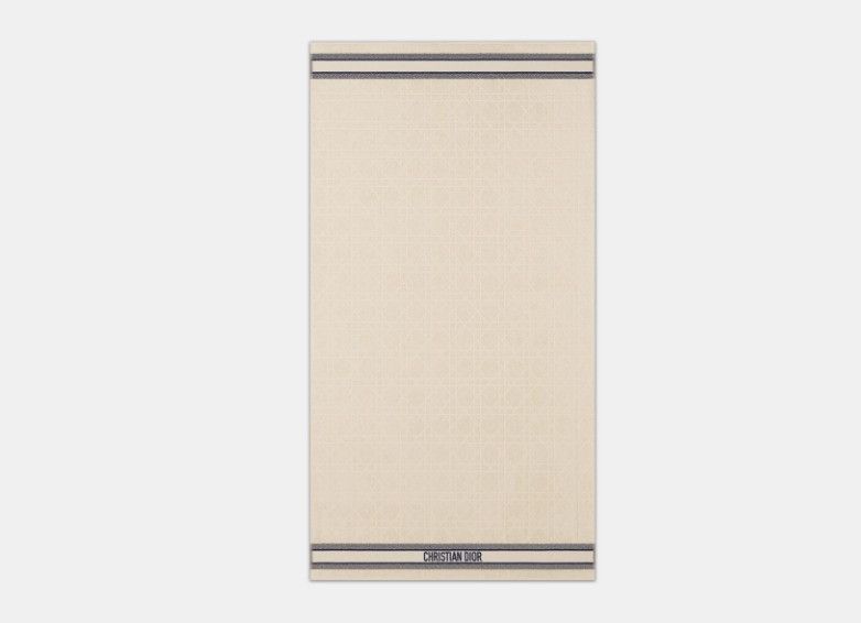 Dior o1w1db10325 Size: OS / 41CAN Beach Towel in Beige Size ONE SIZE - 1 Thumbnail