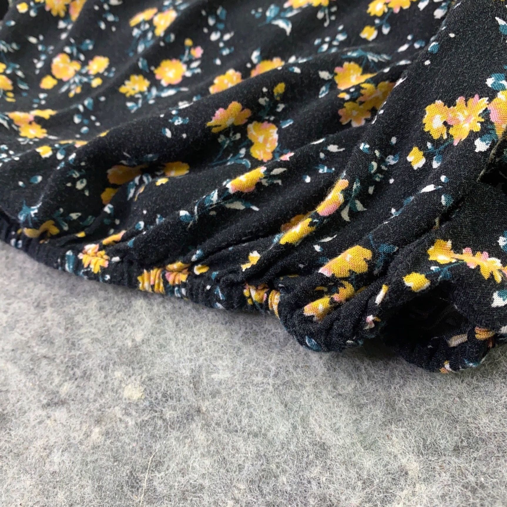 Aeropostale Aeropostale Shirt Womens Small Blue Floral Long Sleeve Off the Shoulder Cropped Balloon Sleeve Casual Size S / US 4 / IT 40 - 5 Thumbnail