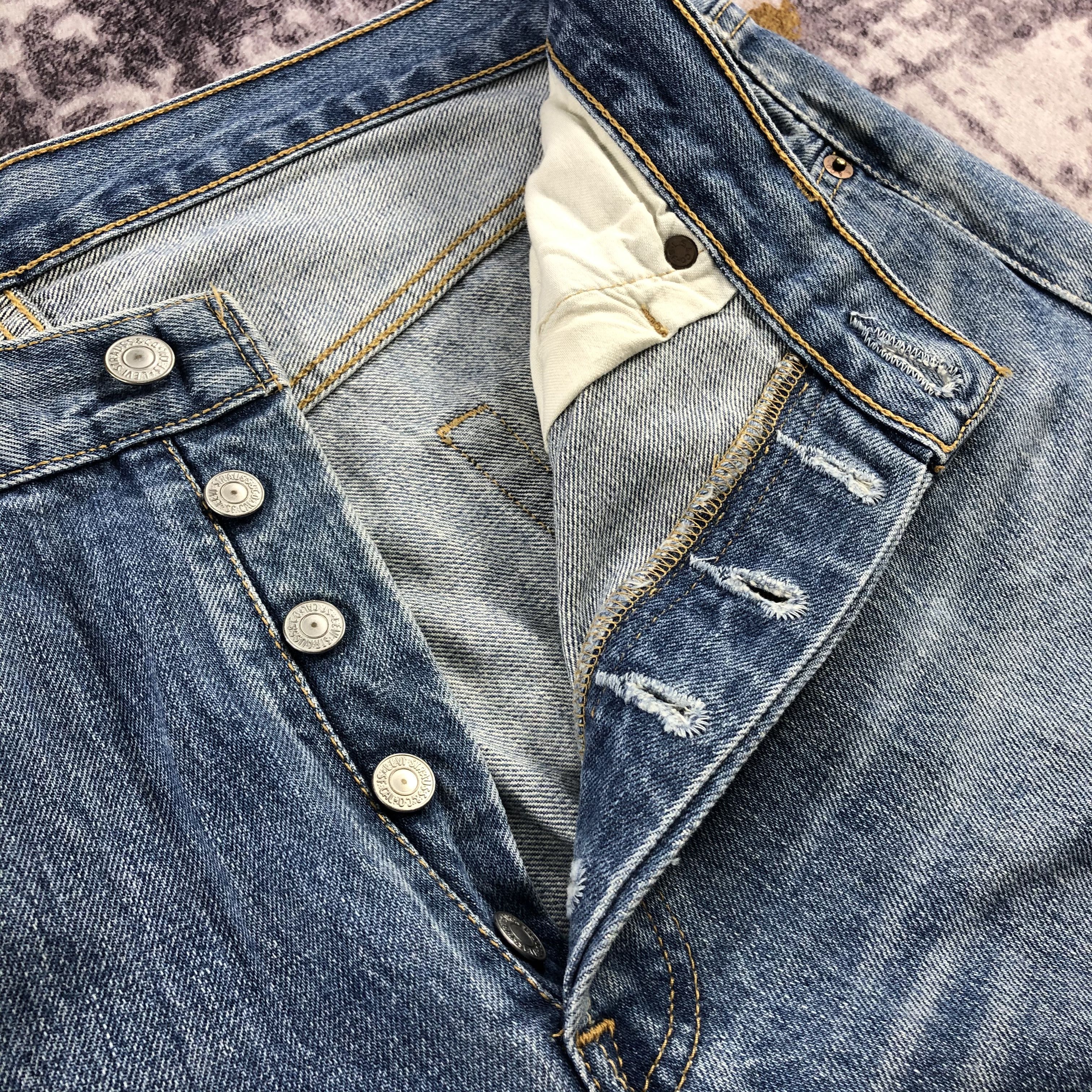 Levi's × Vintage 90s Vintage Blue Wash Levis 501 Jeans-JM2719 Size US 36 / EU 52 - 13 Thumbnail