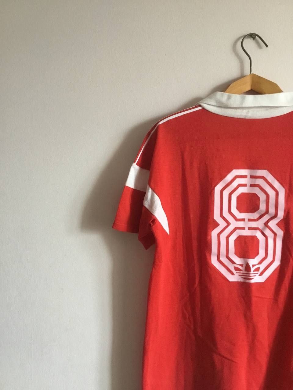 Adidas × Vintage Vintage Adidas Shirt Jersey #8 Switzerland Nation Team Size US L / EU 52-54 / 3 - 8 Thumbnail