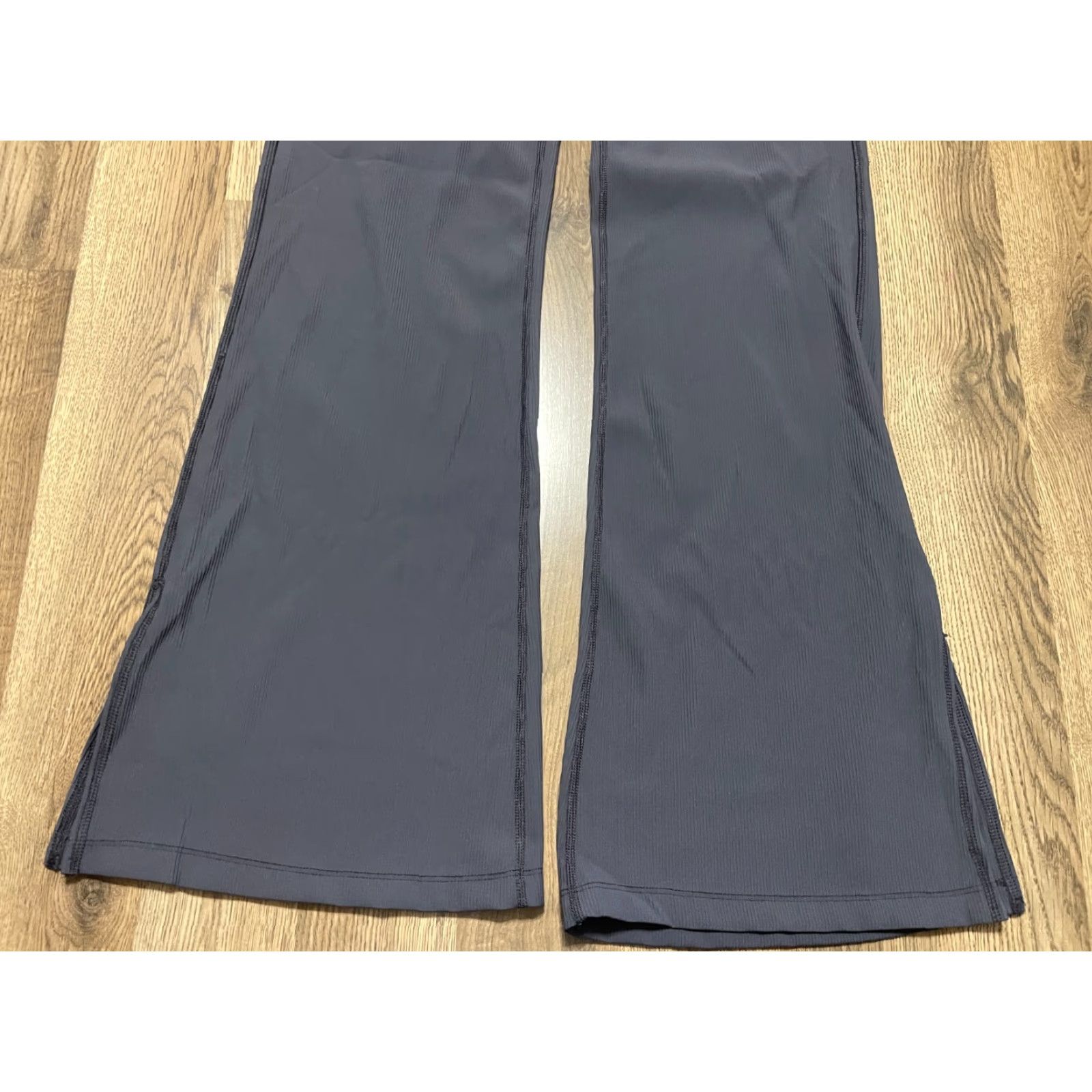 Vintage RM Pants Womens Size 1XL Gray Pull On Flared Yoga Pants Casual Sweatpants Machine Washable 32in Inseam Womens (1X) Size 40" / US 18 - 3 Thumbnail