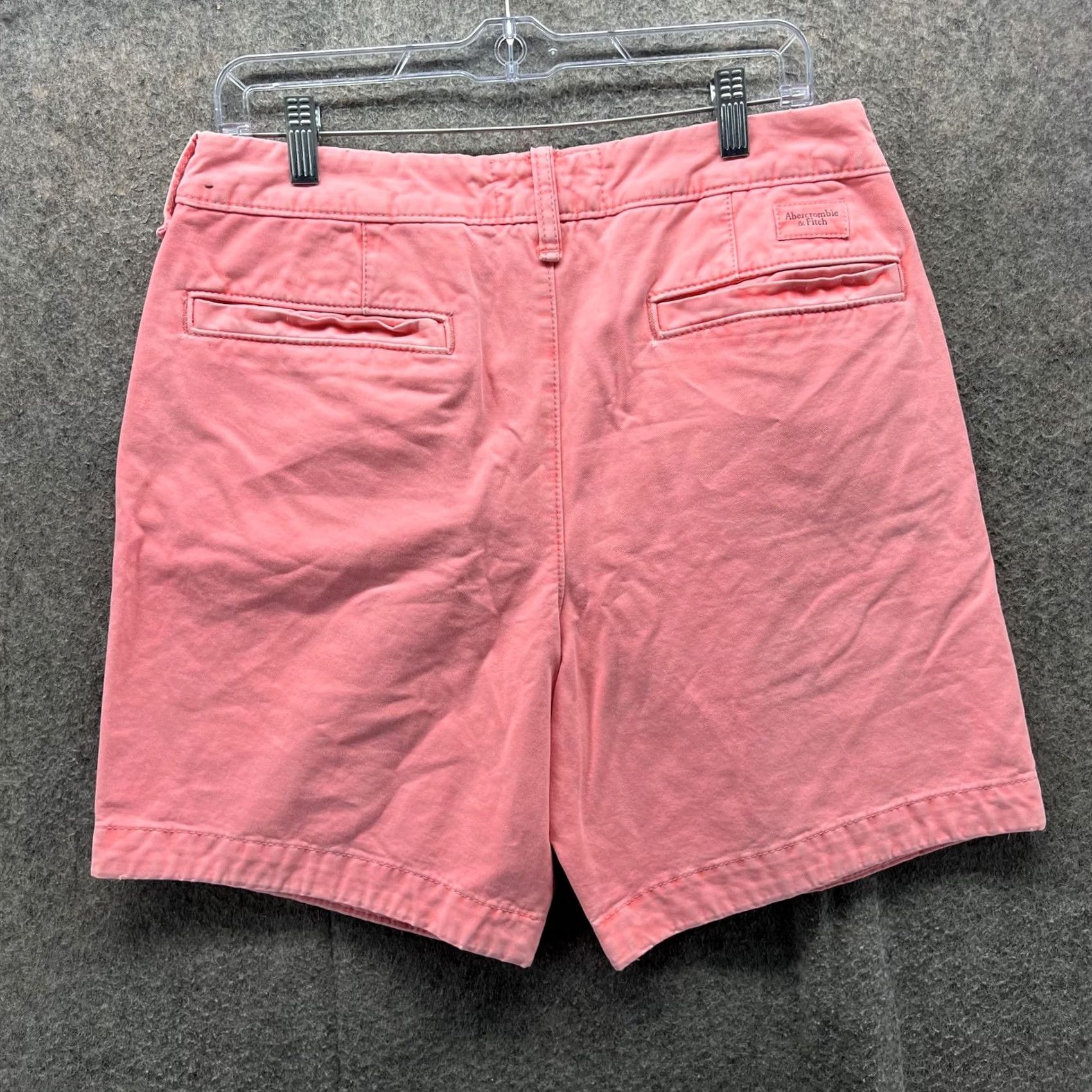 Abercrombie & Fitch Abercrombie & Fitch Shorts Mens 33 Pink Chino Flat Front Casual Summer Size US 33 - 2 Thumbnail