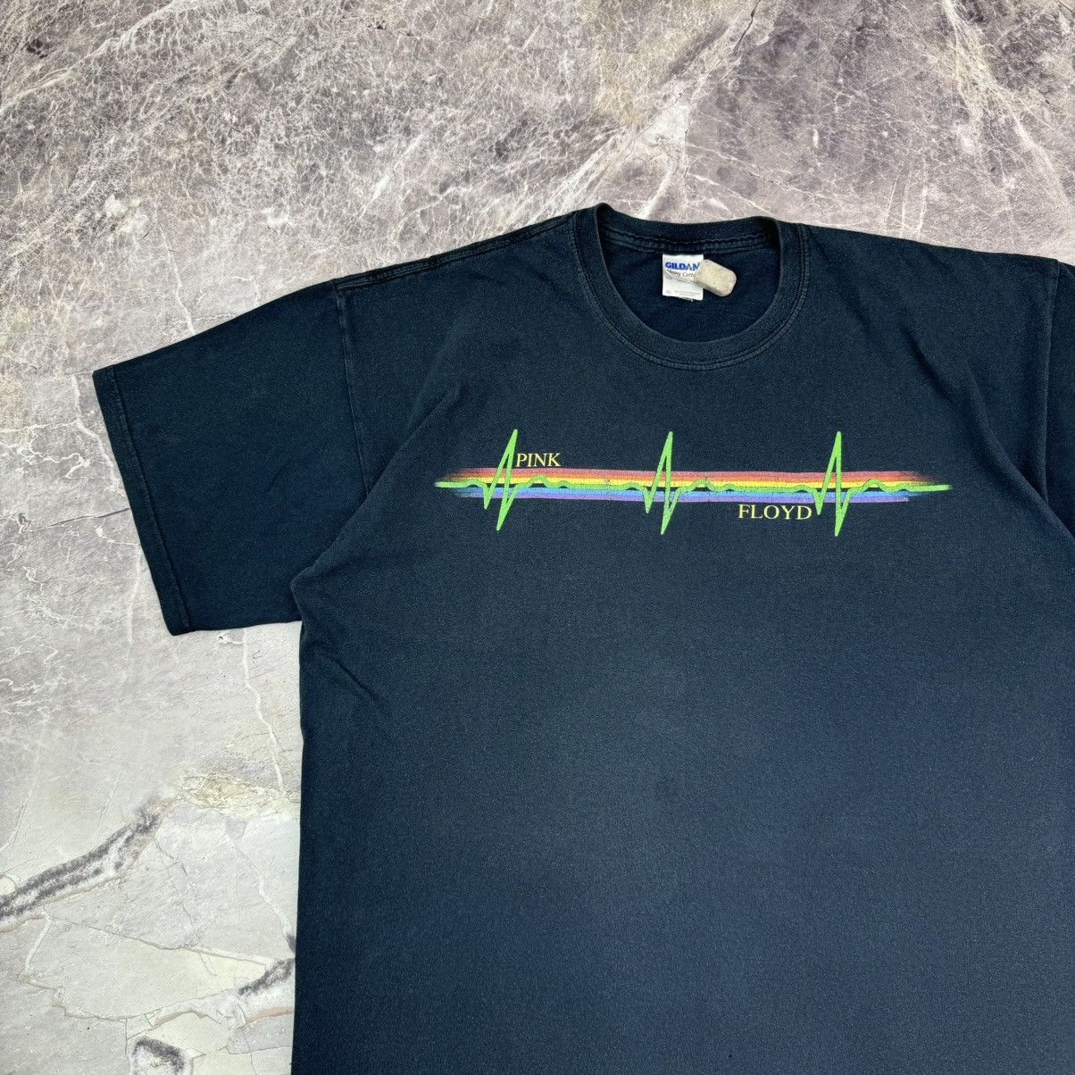 Band Tees × Pink Floyd × Vintage Vintage Pink Floyd Dark Side to the Moon Tour Black Band Tee Size US XL / EU 56 / 4 - 4 Thumbnail