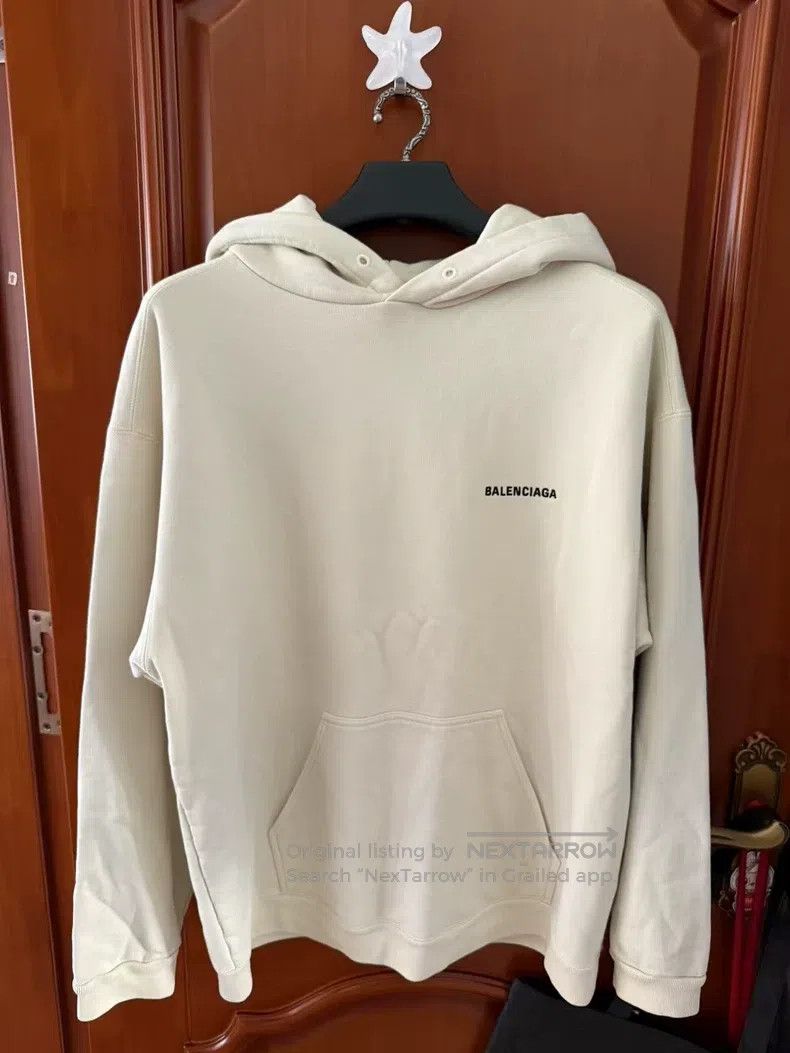 Balenciaga Balenciaga Front and Back Embroidered Logo Hoodie Beige Size US L / EU 52-54 / 3 - 1 Thumbnail