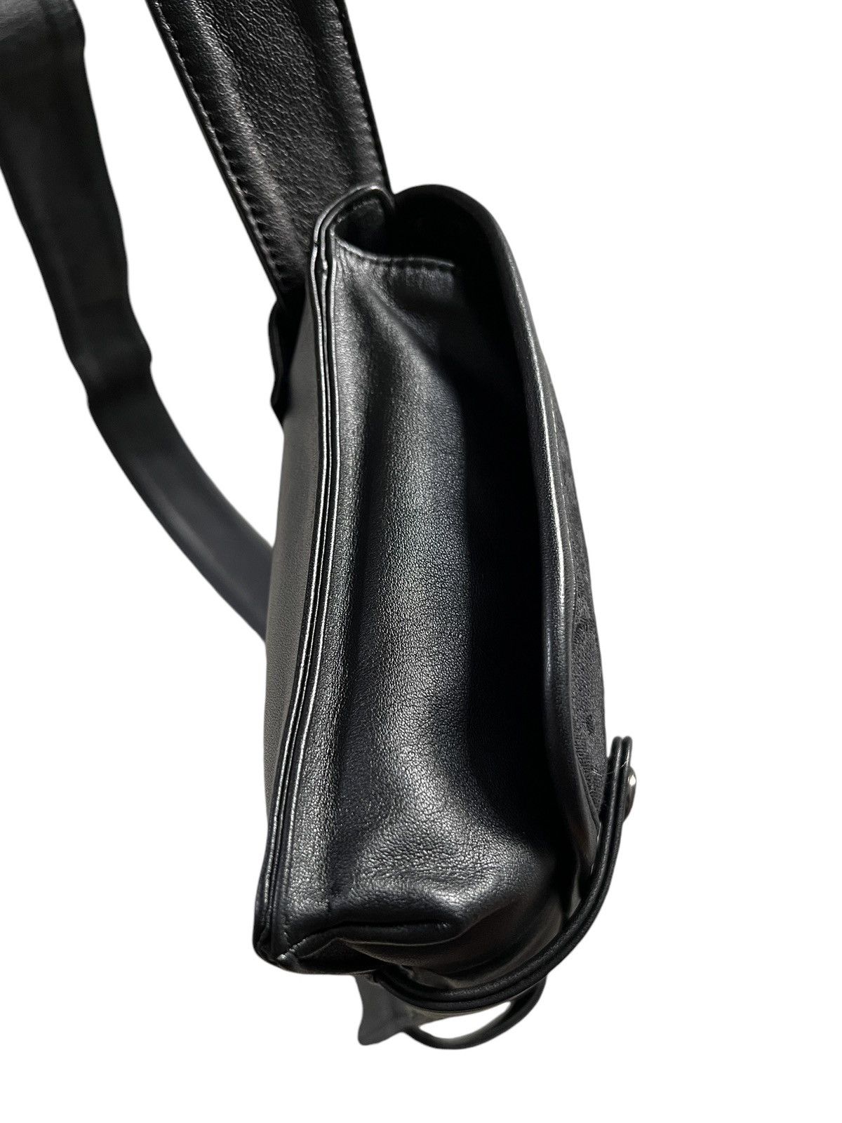 Designer × Japanese Brand Japanese Brand Genuine Leather Utility Crossbody Bag Size ONE SIZE - 5 Thumbnail
