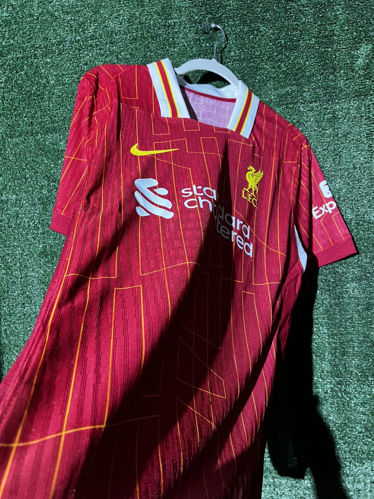 Nike Liverpool Jersey Size US M / EU 48-50 / 2 - 3 Thumbnail
