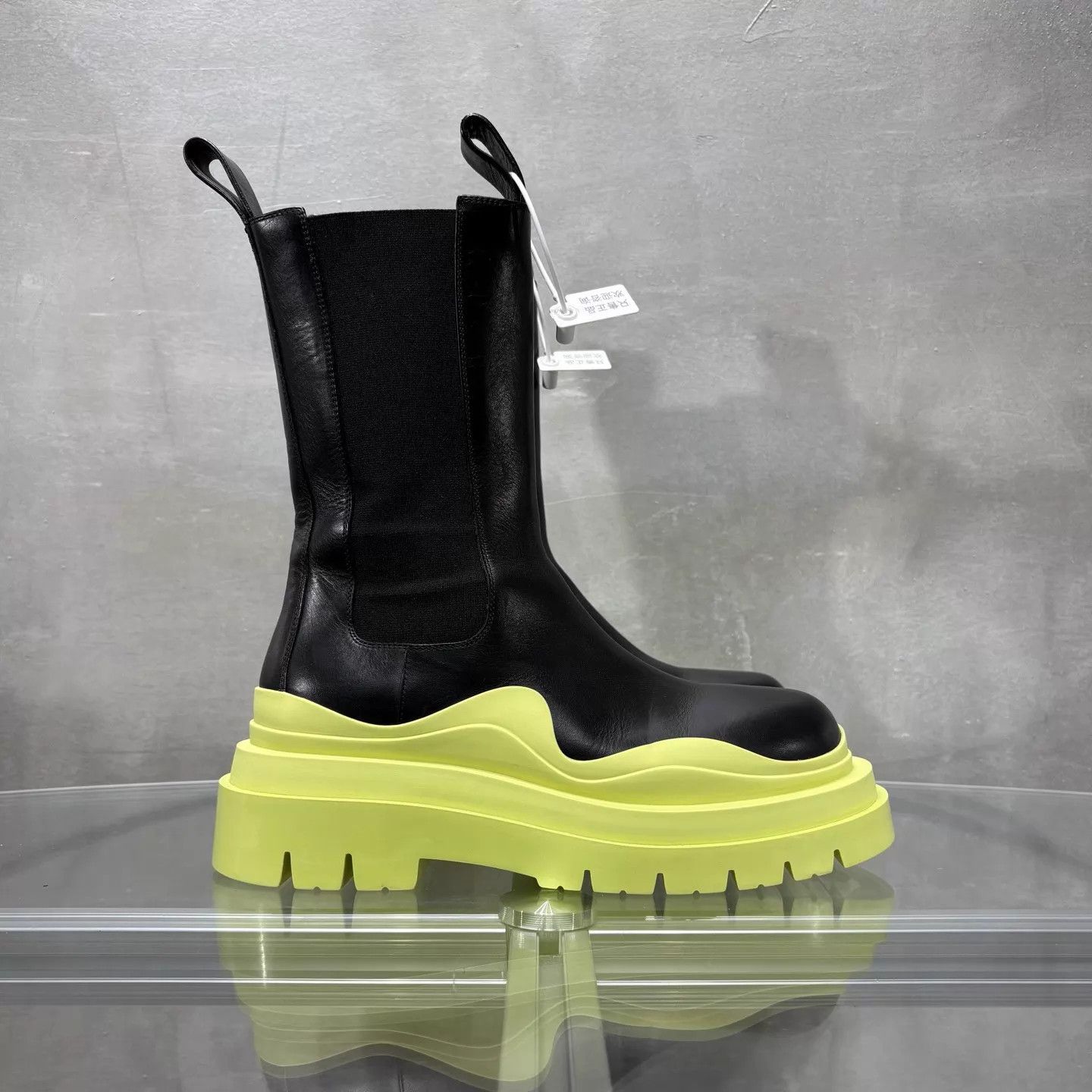 Bottega Veneta BV Tire Chelsea Boot Women's Black Green Size US 7 / IT 37 - 4 Thumbnail