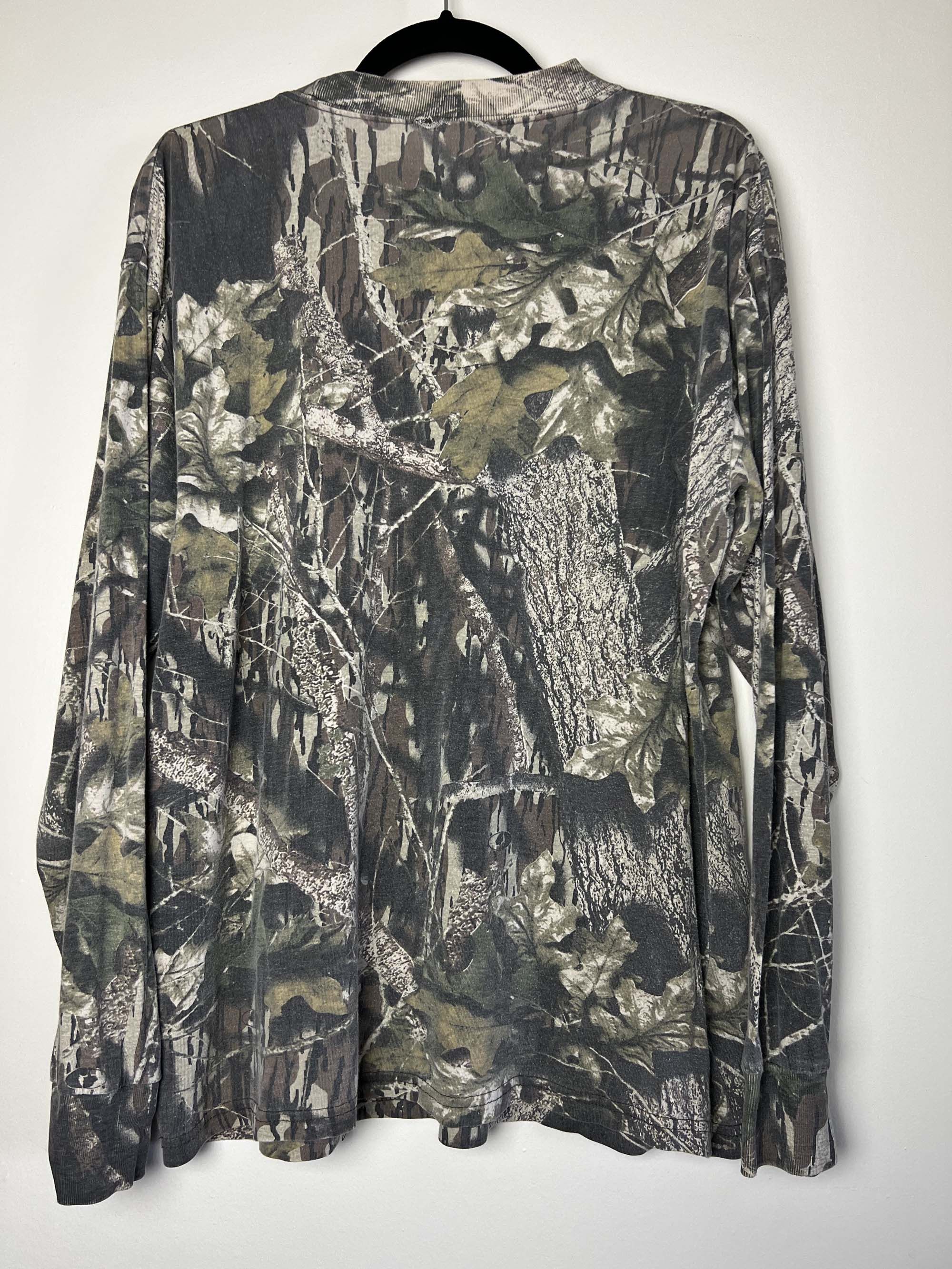 Vintage Vintage 1990's Camouflage Print Long Sleeve Undershirt Size US L / EU 52-54 / 3 - 11 Thumbnail