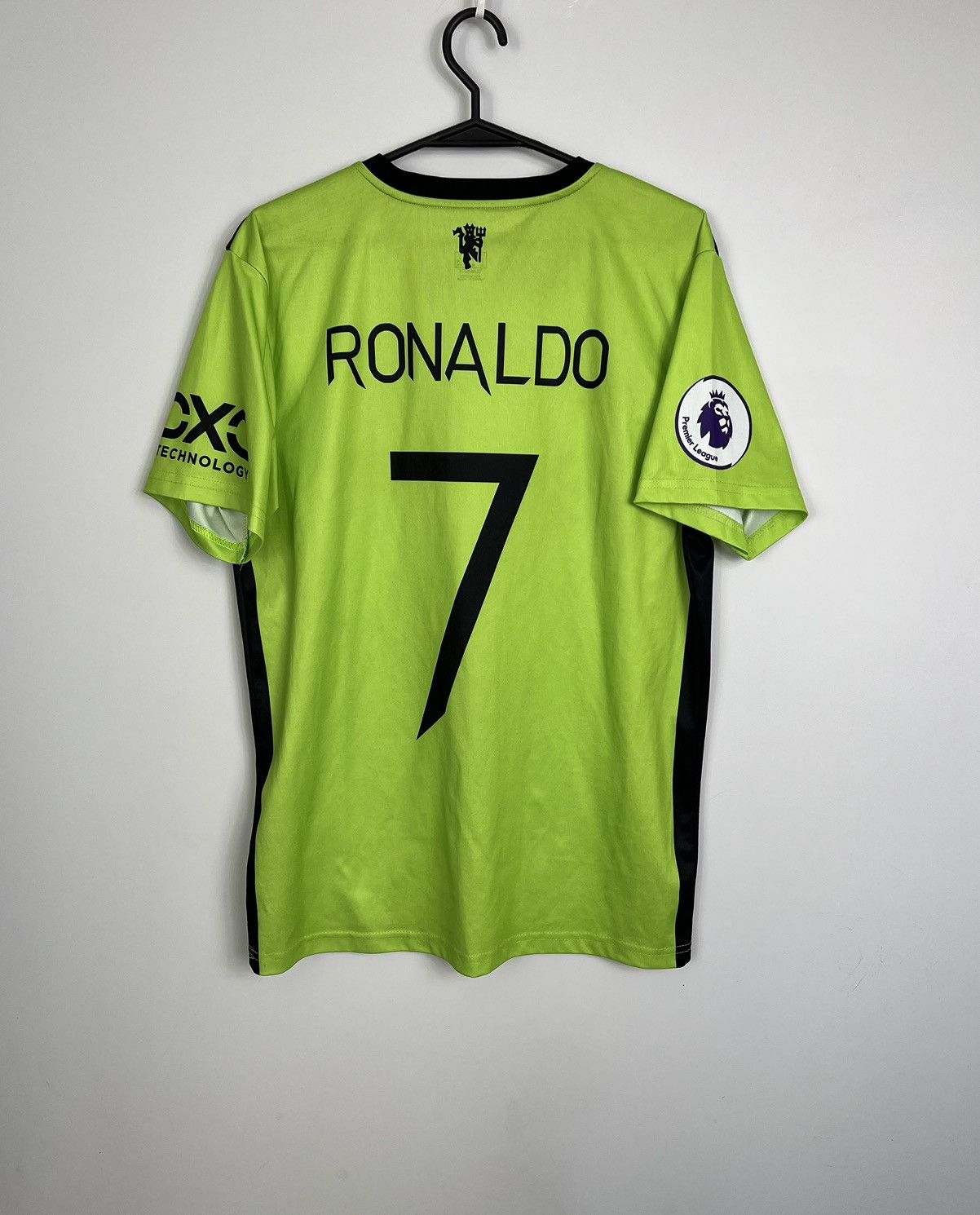 Other Manchester United 2022/2023 Ronaldo #7 Soccer Jersey Size US M / EU 48-50 / 2 - 4 Thumbnail