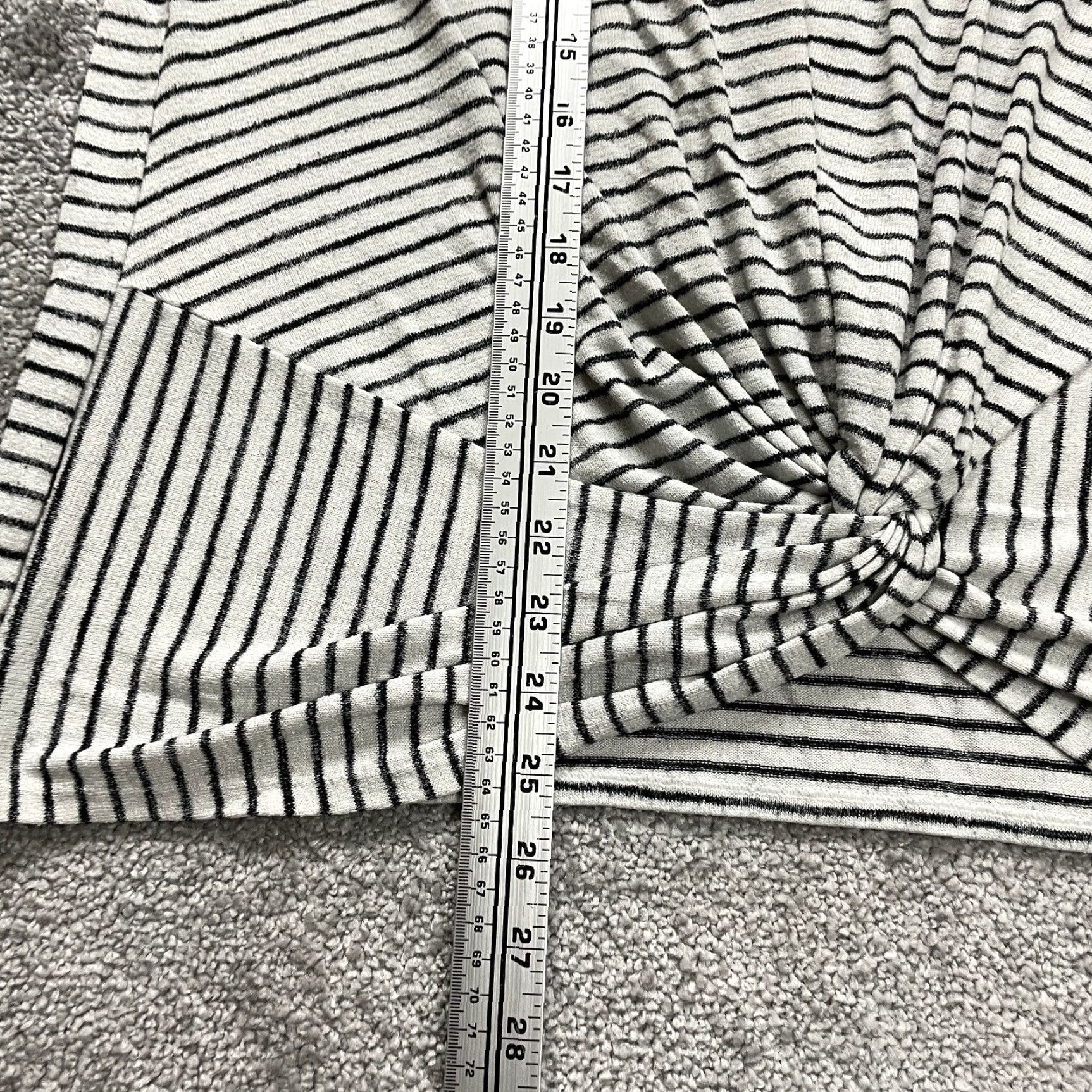 Banana Republic Banana Republic Sweater Shirt Womens Small White Striped Long Sleeve Gathered Size S / US 4 / IT 40 - 6 Thumbnail