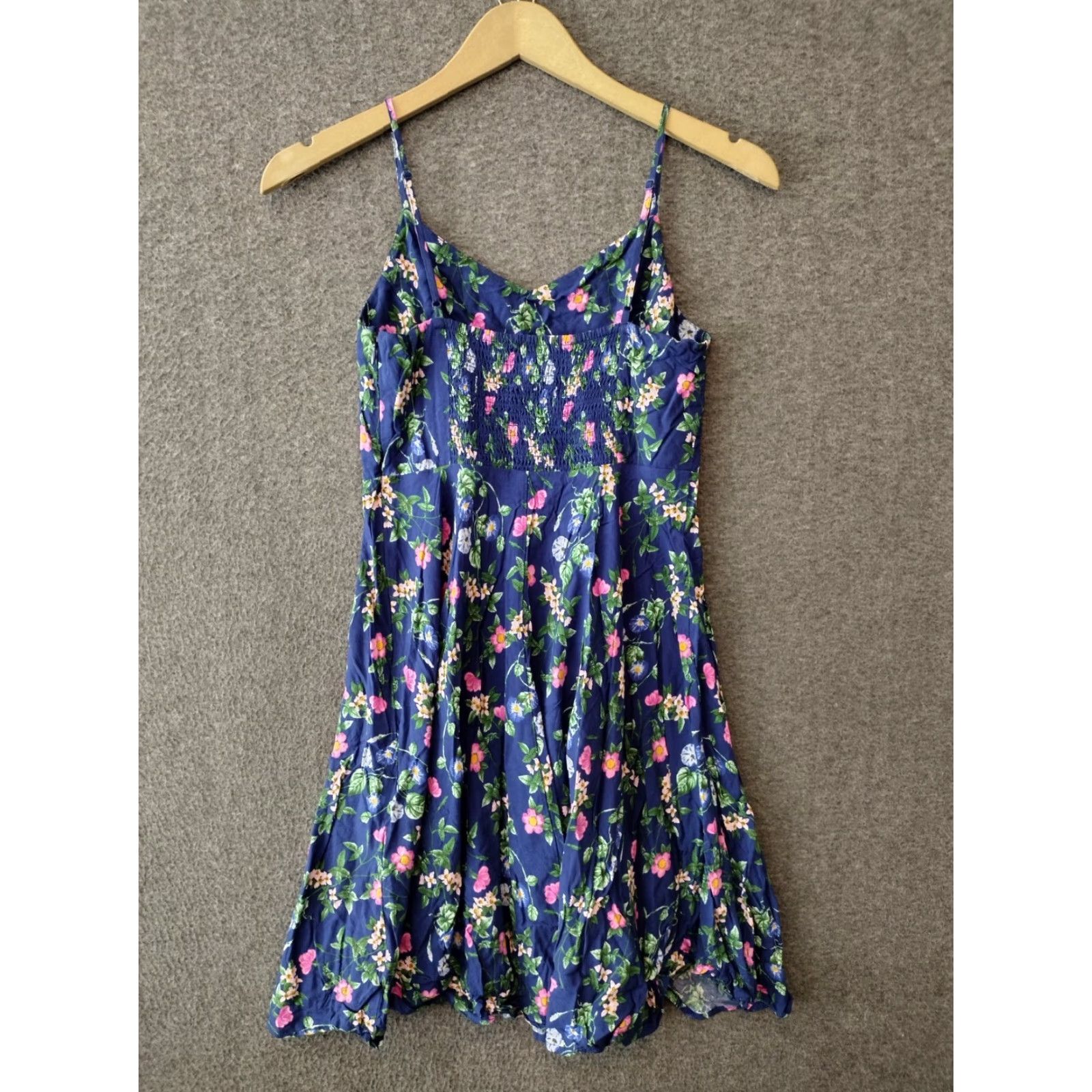 Old Navy VINTAGE Old Navy Petite Spaghetti Strap Dress Navy Blue Floral Mini Sleeveless Summer PS Womens Size S / US 4 / IT 40 - 2 Thumbnail