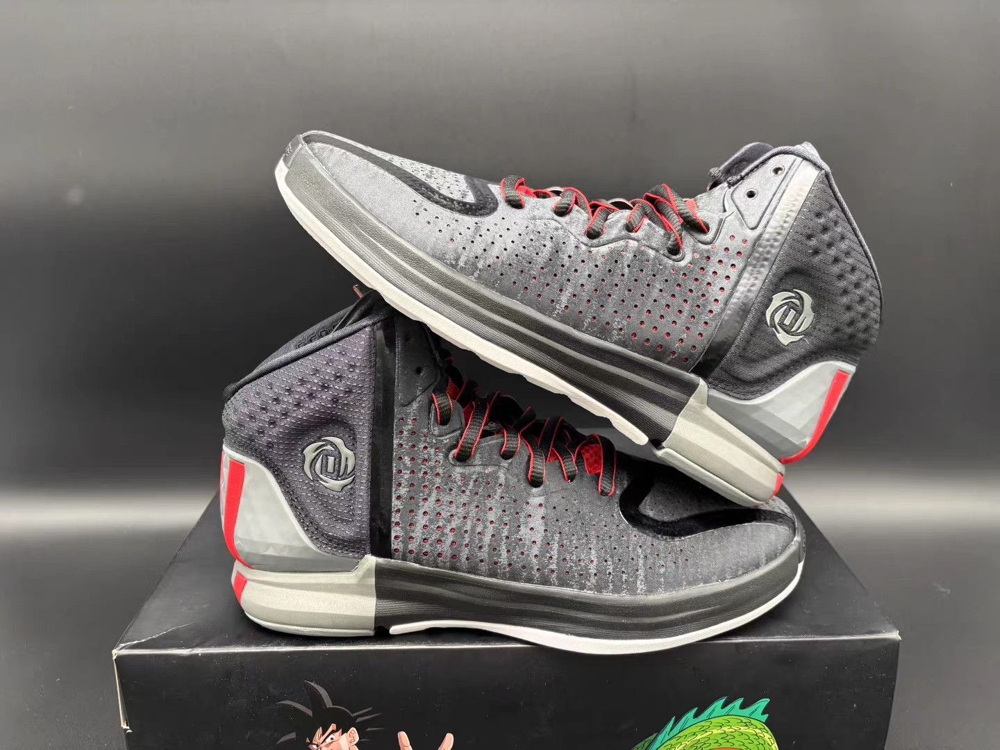 Adidas adidas D Rose 4 Restomod Basketball Shoes K15 Size US 10 / EU 43 - 5 Thumbnail