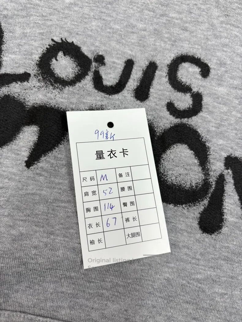 Louis Vuitton Louis Vuitton Graffiti logo portrait hoodie Size US M / EU 48-50 / 2 - 8 Thumbnail