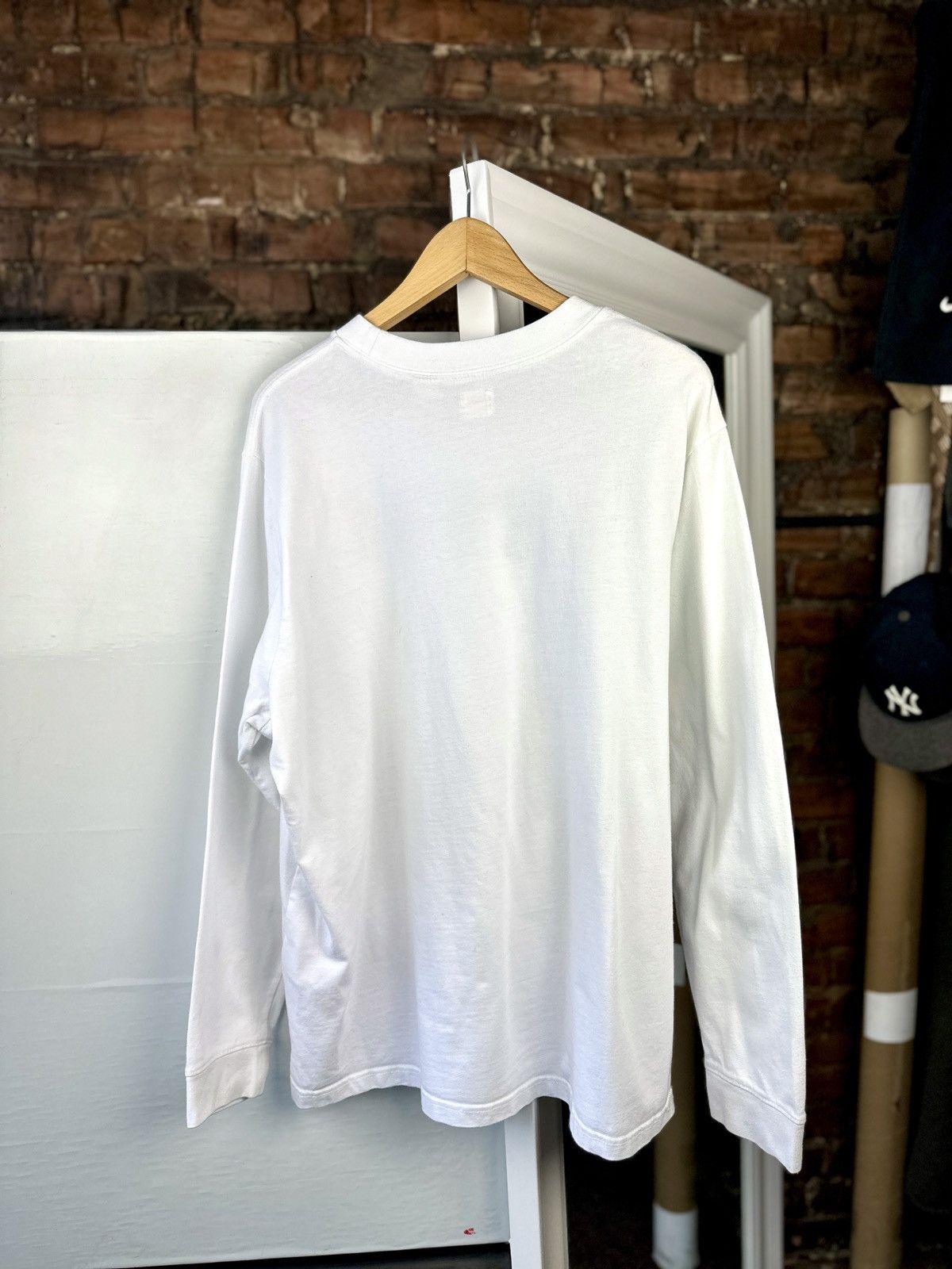 Levi's Men’s Long Sleeve Levi’s Big Logo White Size: XL Size US XL / EU 56 / 4 - 5 Thumbnail