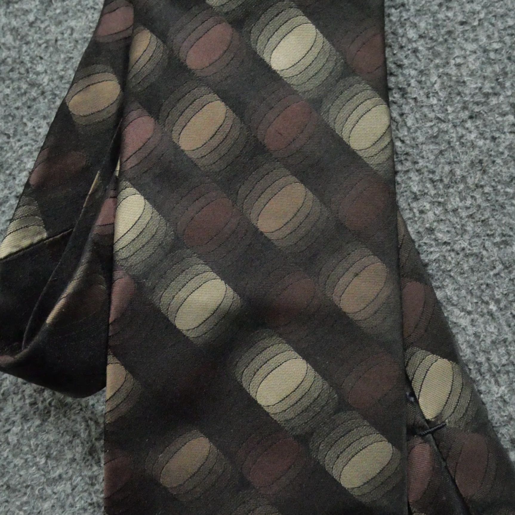 Murano VINTAGE Murano Tie Mens Brown Silk Geometric Trippy Optical Illusion Pattern Silk Accents Logo Tie, Brown, Murano, Mens Size ONE SIZE - 3 Thumbnail