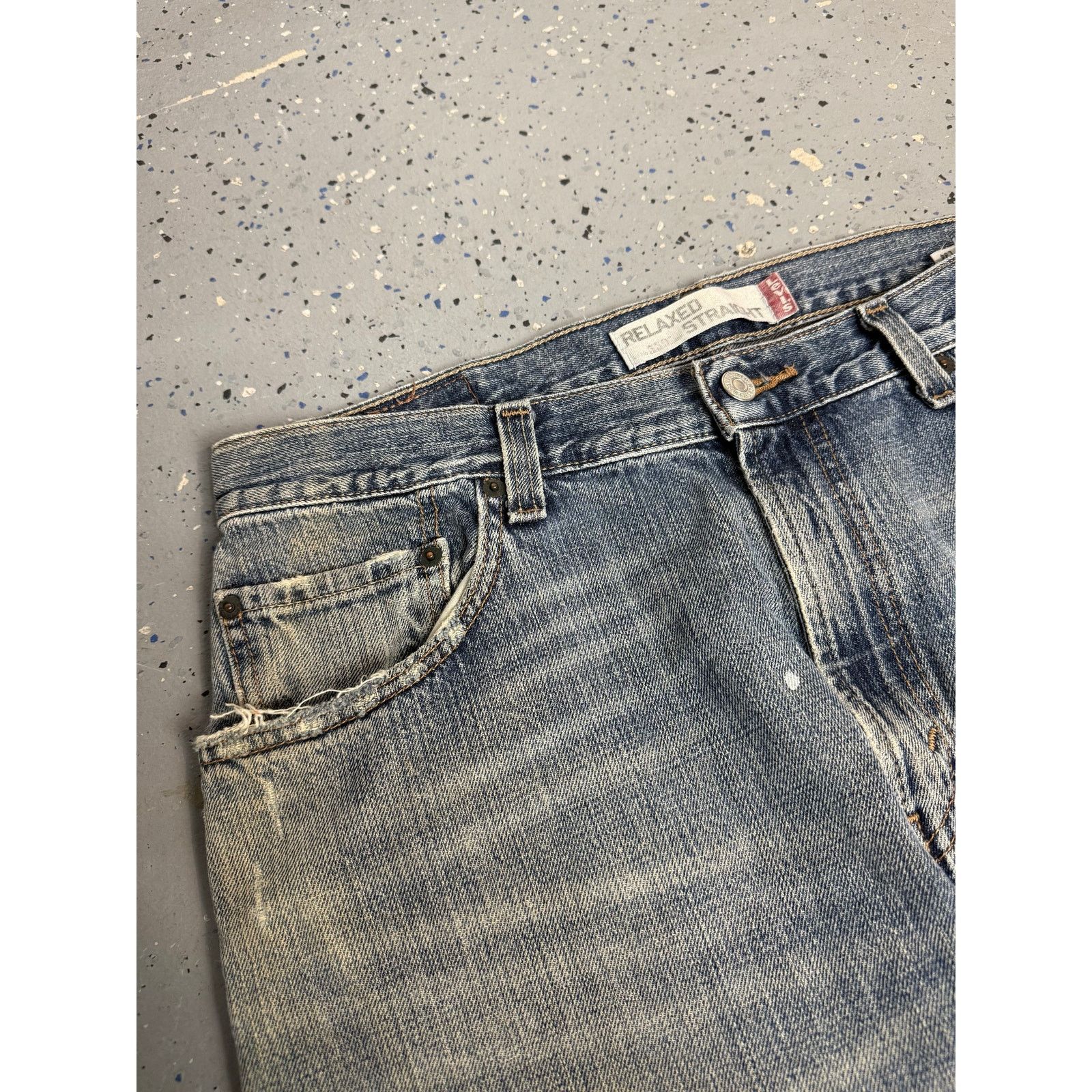 Levi's Y2K Levis 559 perfectly worn and loved Size US 34 / EU 50 - 7 Thumbnail