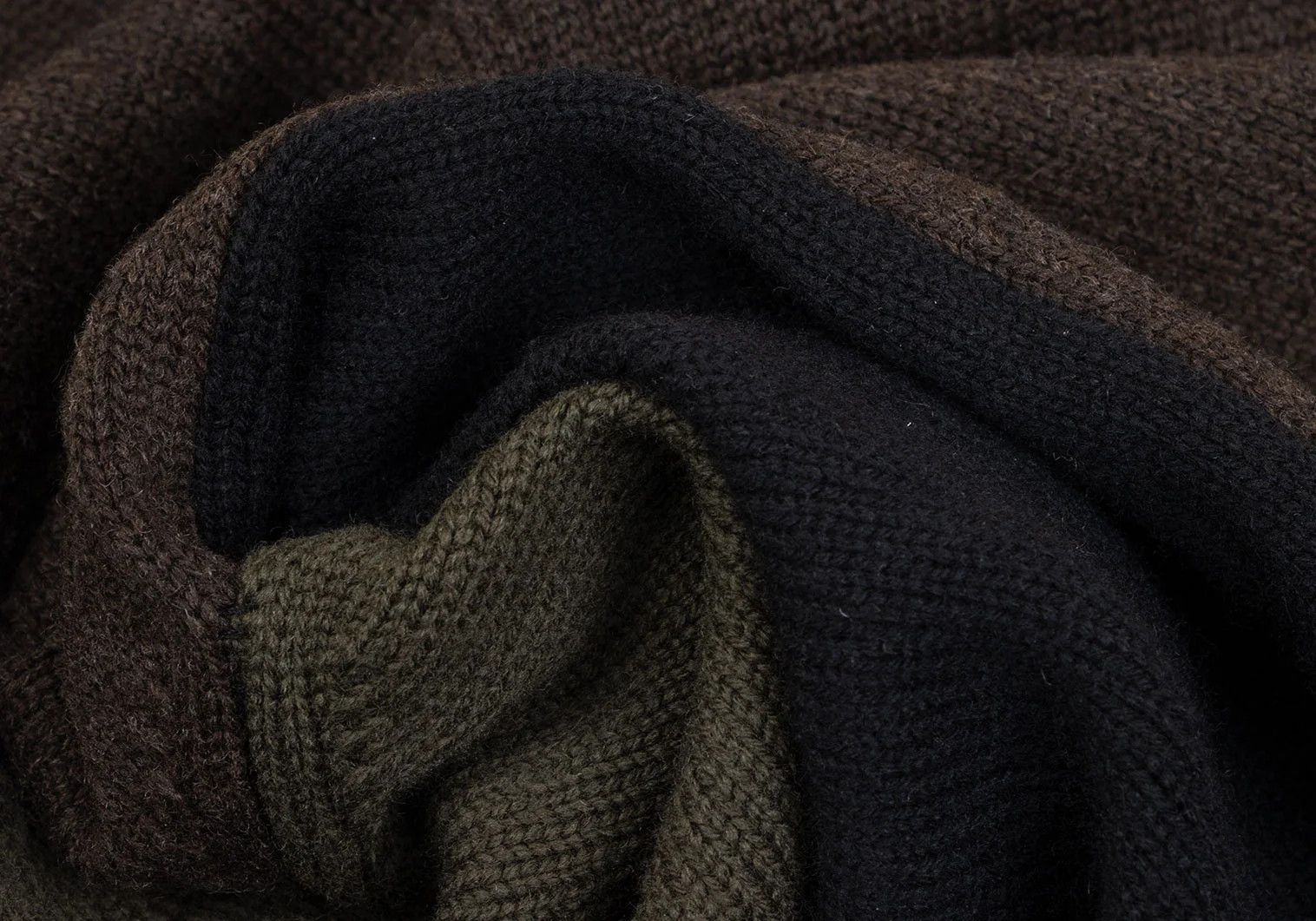Yohji Yamamoto Yohji Yamamoto Wool Knitwear in Black, Brown, Khaki Size US M / EU 48-50 / 2 - 10 Thumbnail