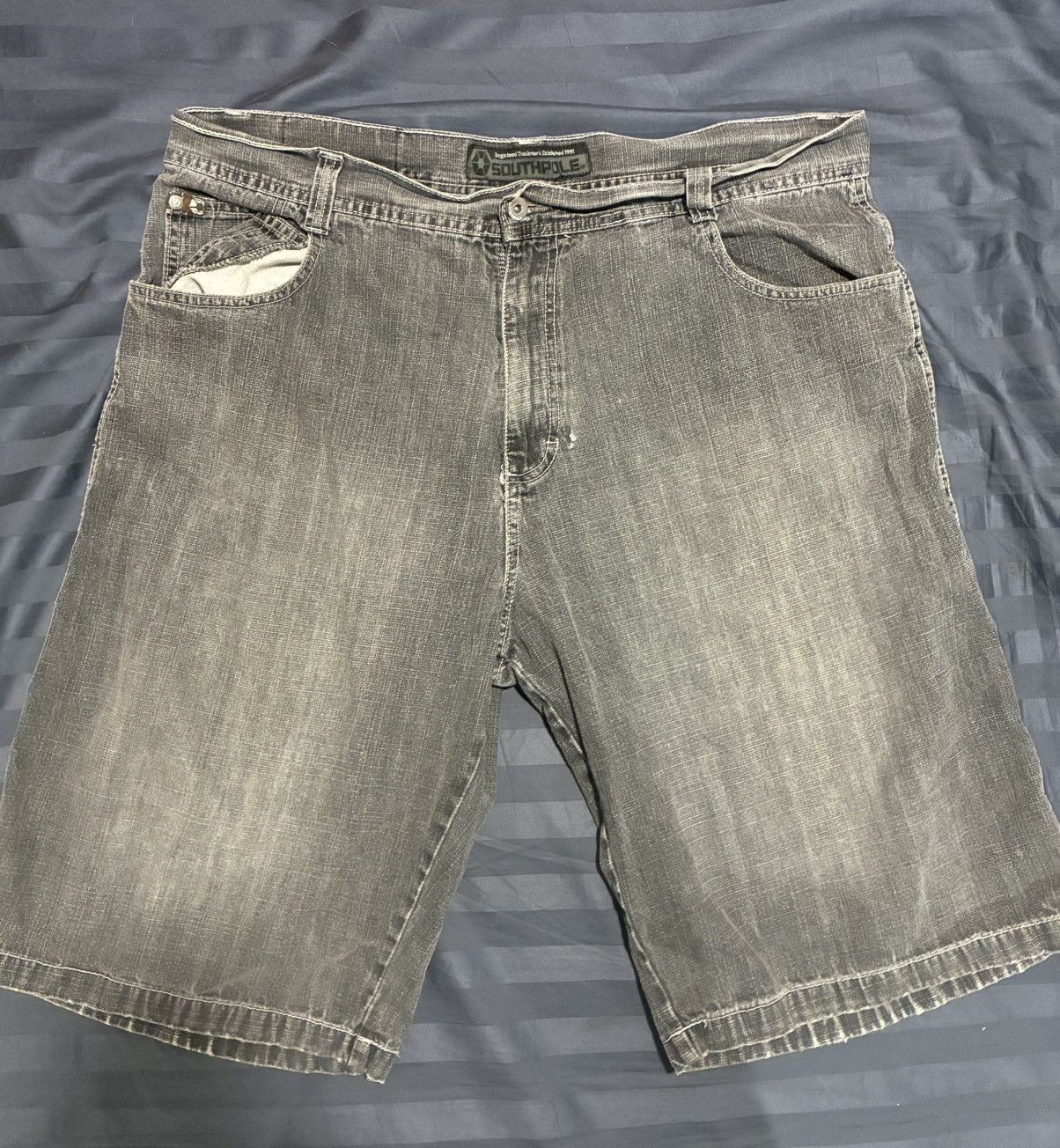 Southpole Southpole Grey Jorts Size US 40 / EU 56 - 1 Thumbnail
