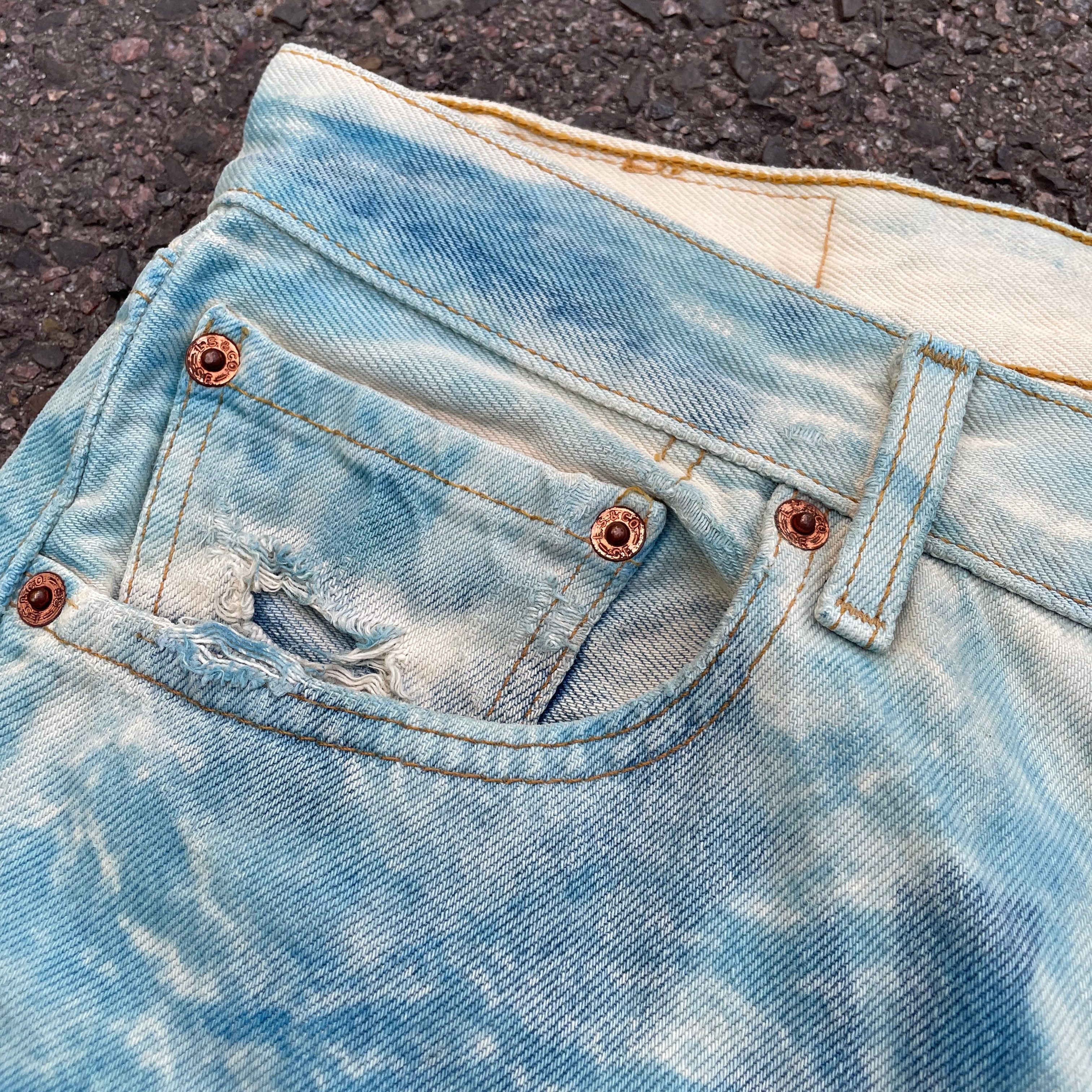 Levi's Custom Levi’s 32x32 Blue Art Print Jeans Y2K Grunge Size US 32 / EU 48 - 7 Thumbnail