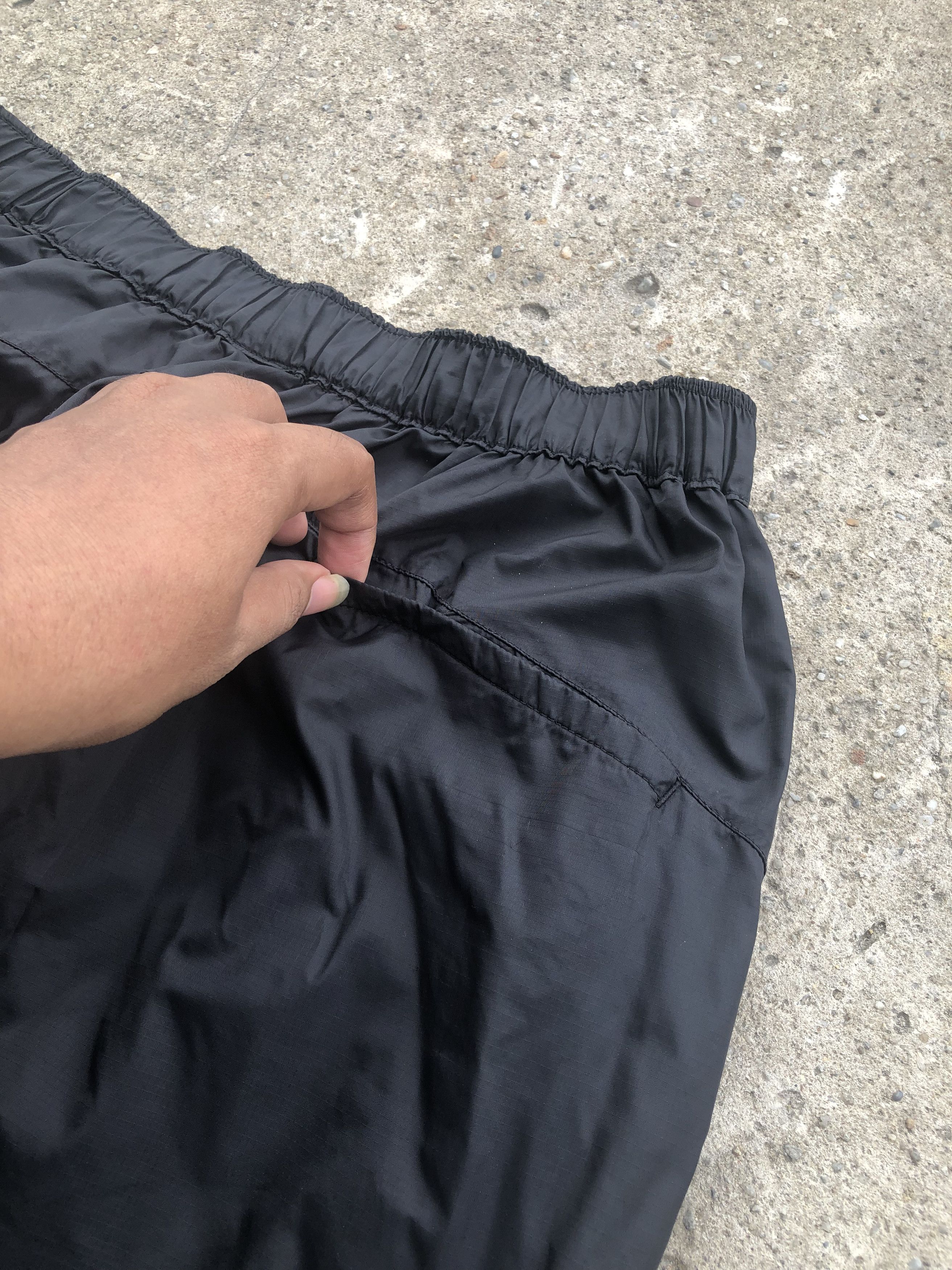 Nike y2k Nike nylon drill balloon pants Size US 36 / EU 52 - 9 Thumbnail