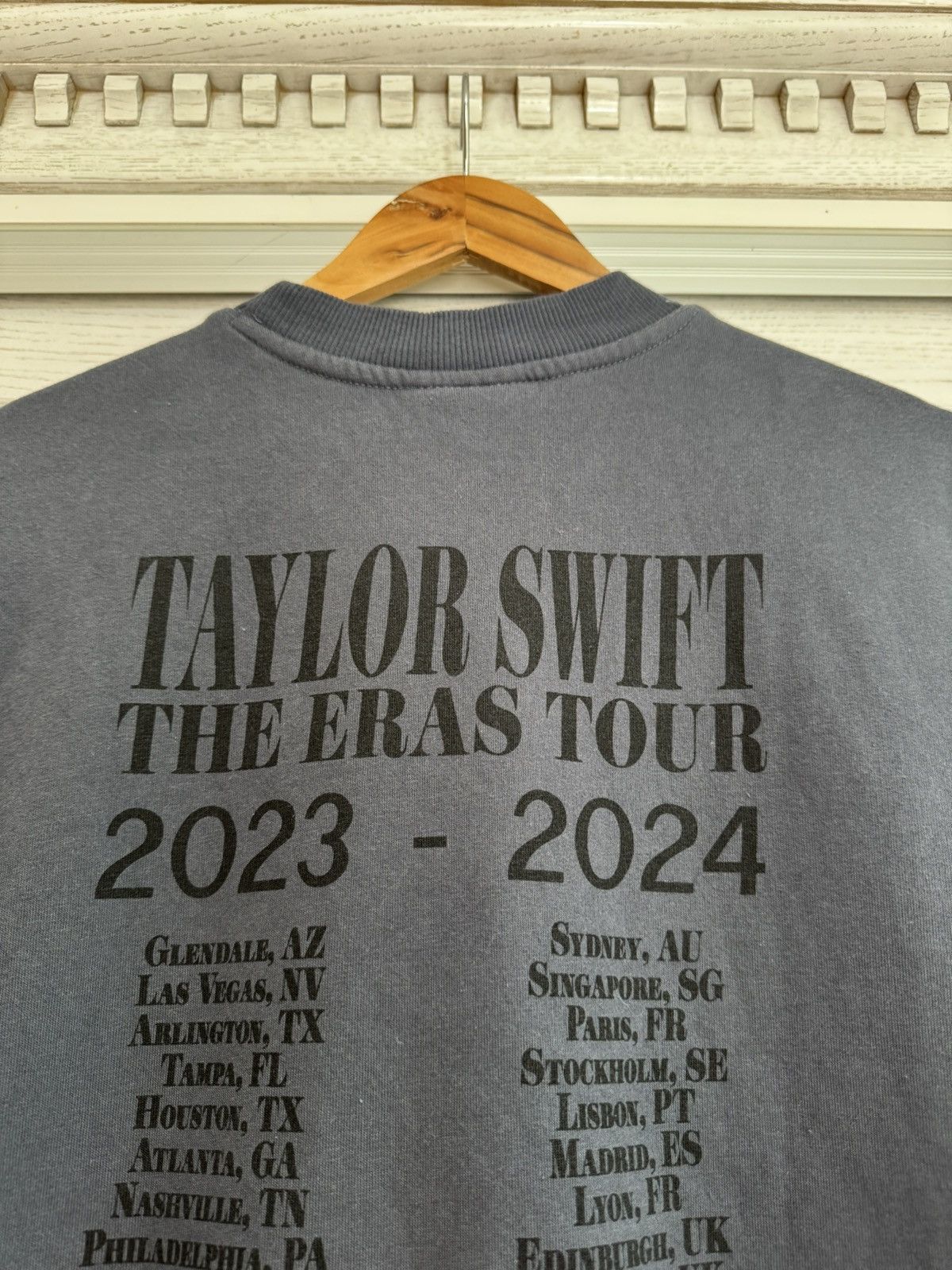 Band Tees 2024 Limited Edition Taylor Swift The Eras Tour Crewneck Size US S / EU 44-46 / 1 - 8 Thumbnail