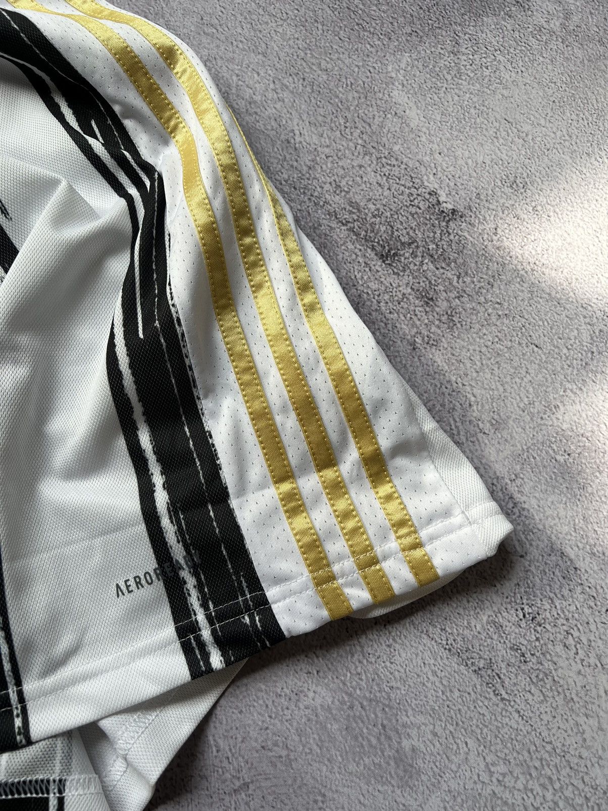 Adidas Adidas Juventus 2020 Football Jersey Size Men XXL Size US XXL / EU 58 / 5 - 7 Thumbnail