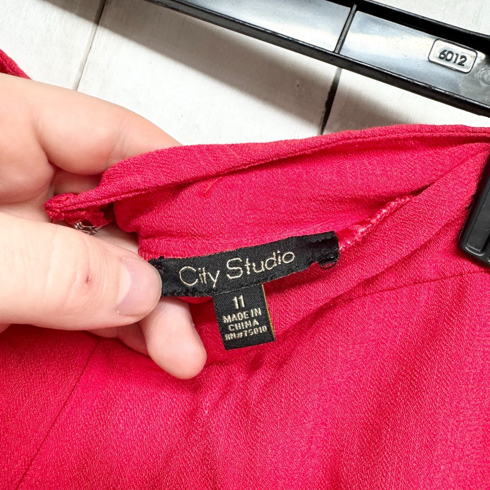 Other City Studio Pants Size 11 Red Crop Wide Leg Zip Back Flared Size 32" / US 10 / IT 46 - 2 Thumbnail