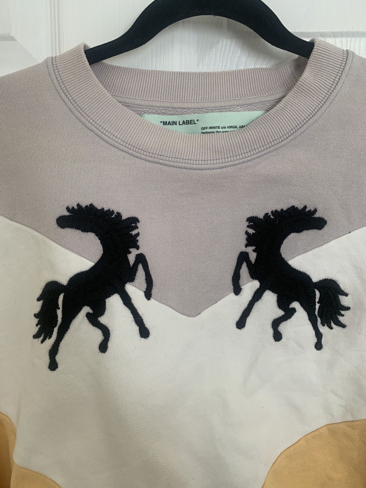 Off-White 2013 Women’s Off-White horses knit sweatshirt size Medium Size M / US 6-8 / IT 42-44 - 3 Thumbnail