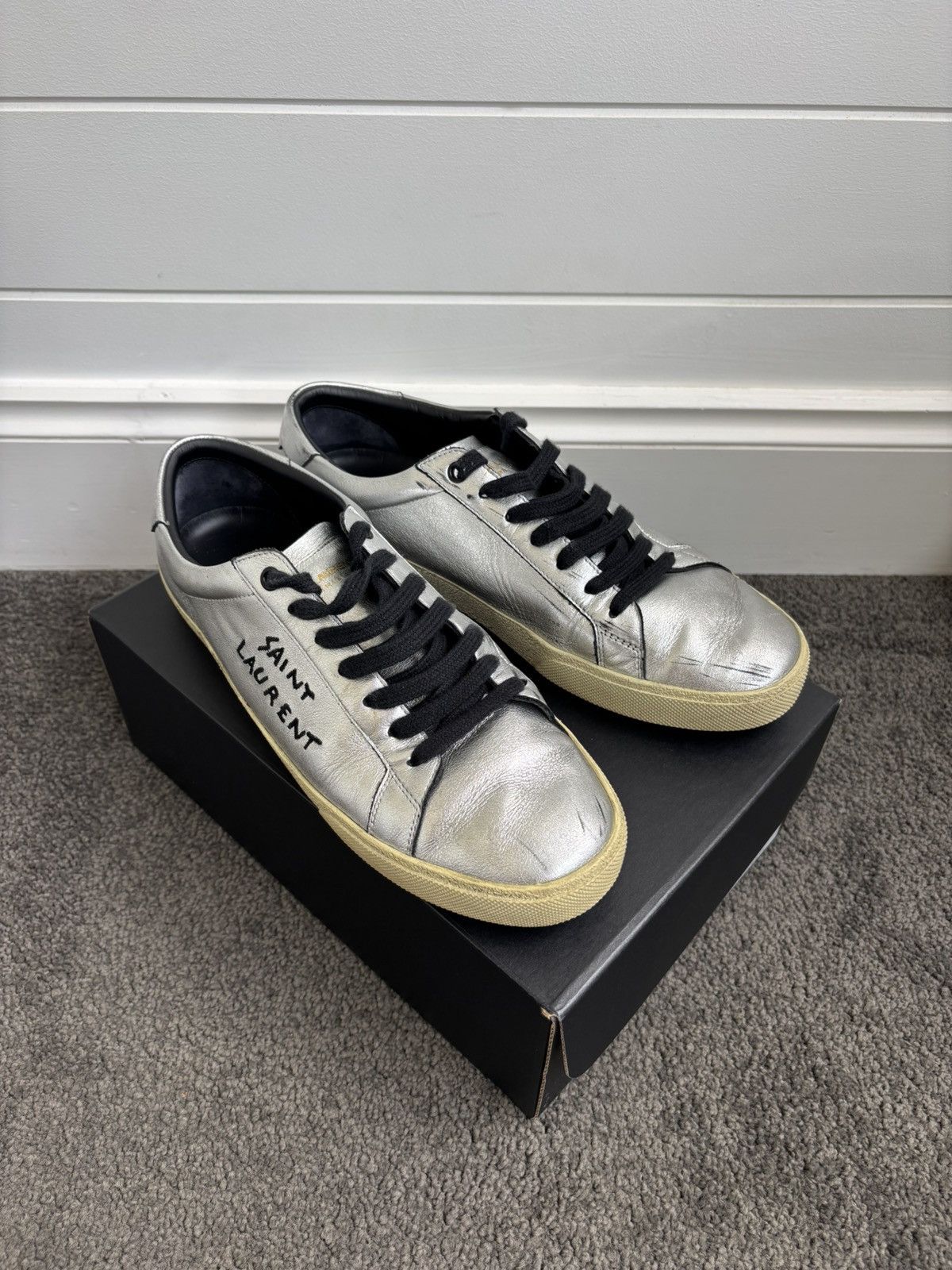 Saint Laurent Paris Saint Laurent Court Classic ‘Metallic Silver’ Size US 11 / IT 41 - 2 Thumbnail