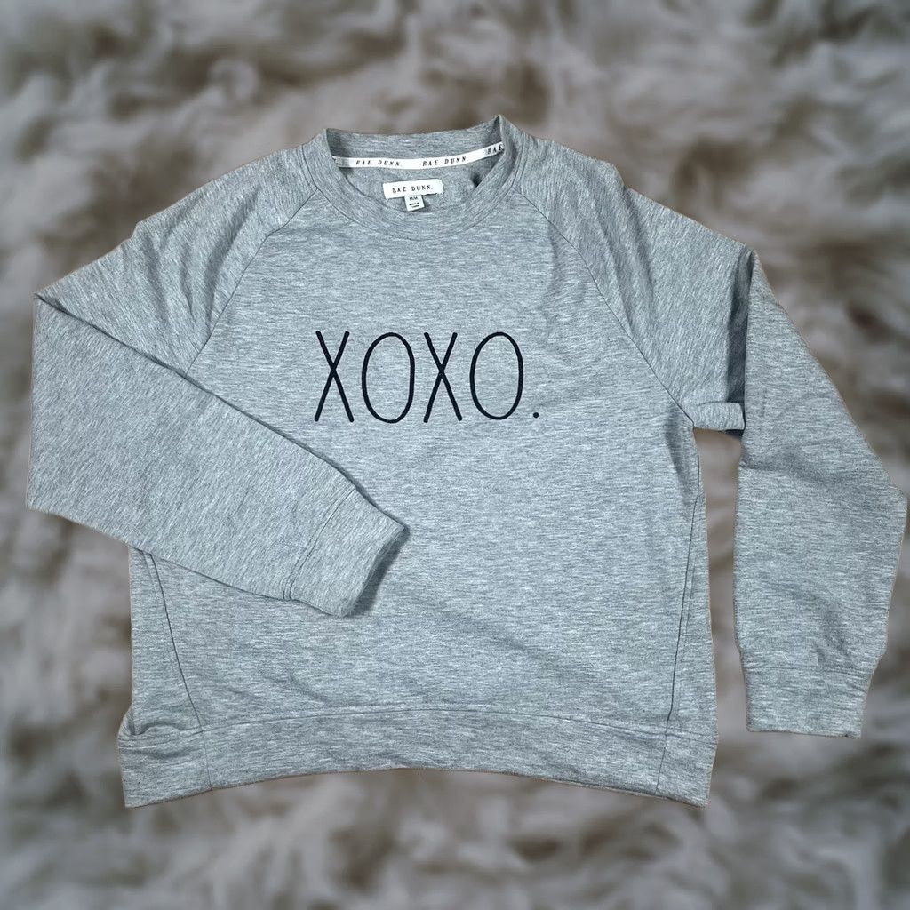 Vintage Rae Dunn Sweatshirt Womens M Medium Gray Long Sleeve Pullover Polyester Blend Size M / US 6-8 / IT 42-44 - 1 Thumbnail