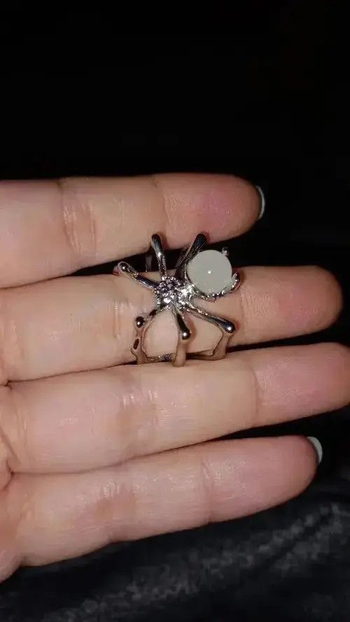 Japanese Brand Gothic White Crystal Spider Adjustable Ring Size ONE SIZE - 7 Thumbnail