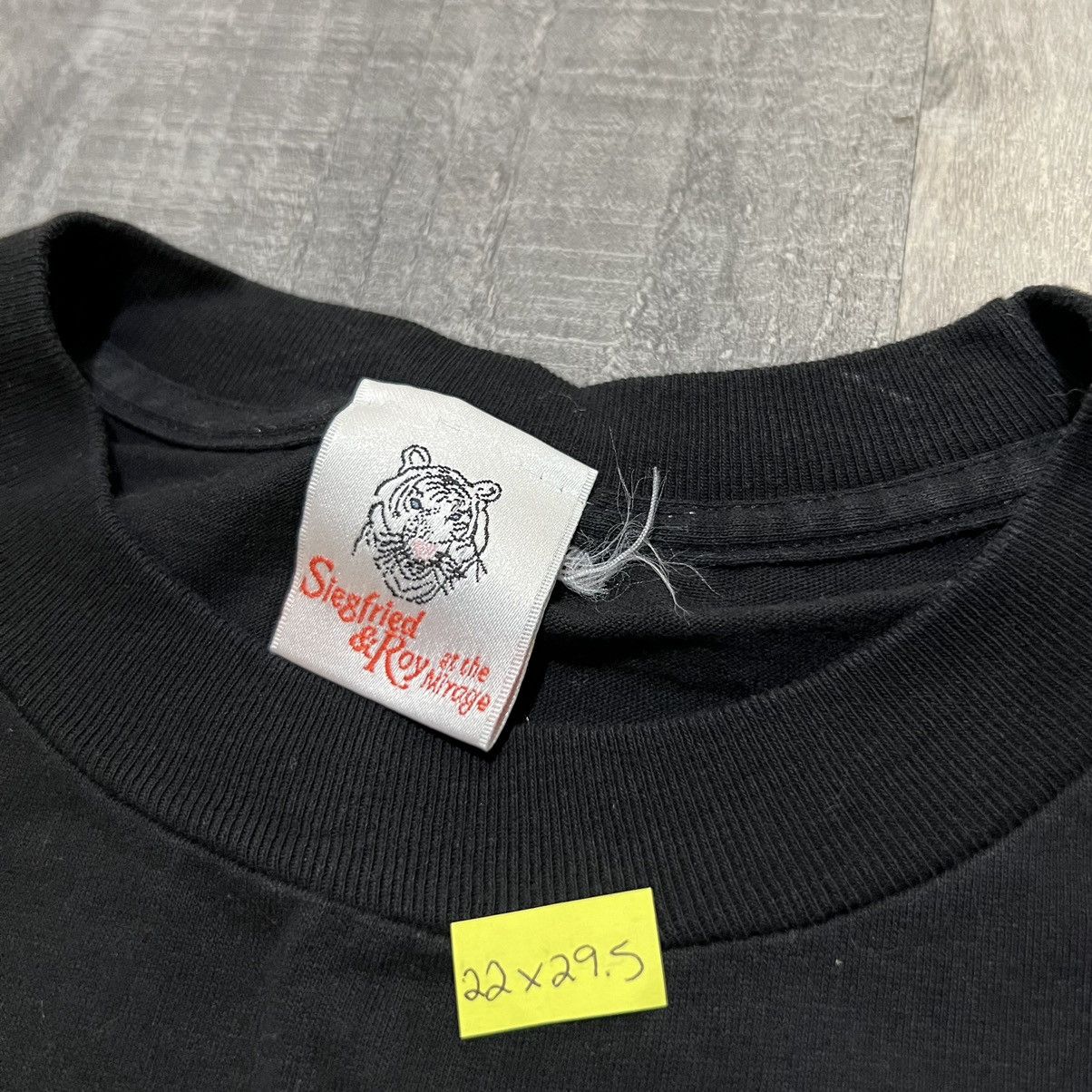Vintage VTG Siegfried & Roy The Mirage Las Vegas White Tiger Shirt Size US XL / EU 56 / 4 - 4 Thumbnail