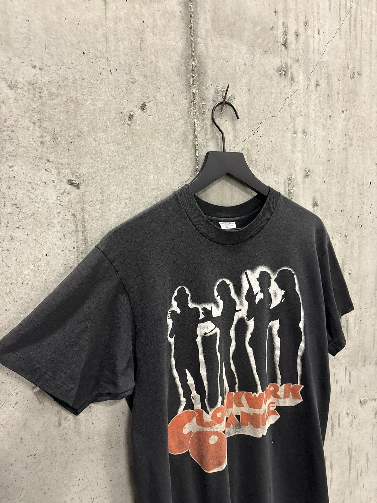Vintage Vintage Clockwork Orange Shirt Faded Distress Thrash Grunge Size US L / EU 52-54 / 3 - 3 Thumbnail
