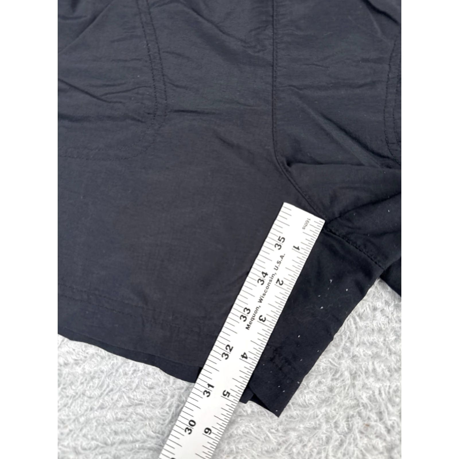 Vintage Vintage Columbia Women's Shorts Small Black Nylon Hiking Casual Travel 30x5 Size 28" / US 6 / IT 42 - 6 Thumbnail