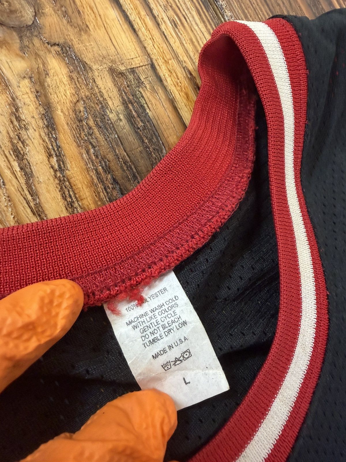 Warren Lotas Warren Lotus Portland Trail Blazers Jersey (RARE) Size US L / EU 52-54 / 3 - 5 Thumbnail