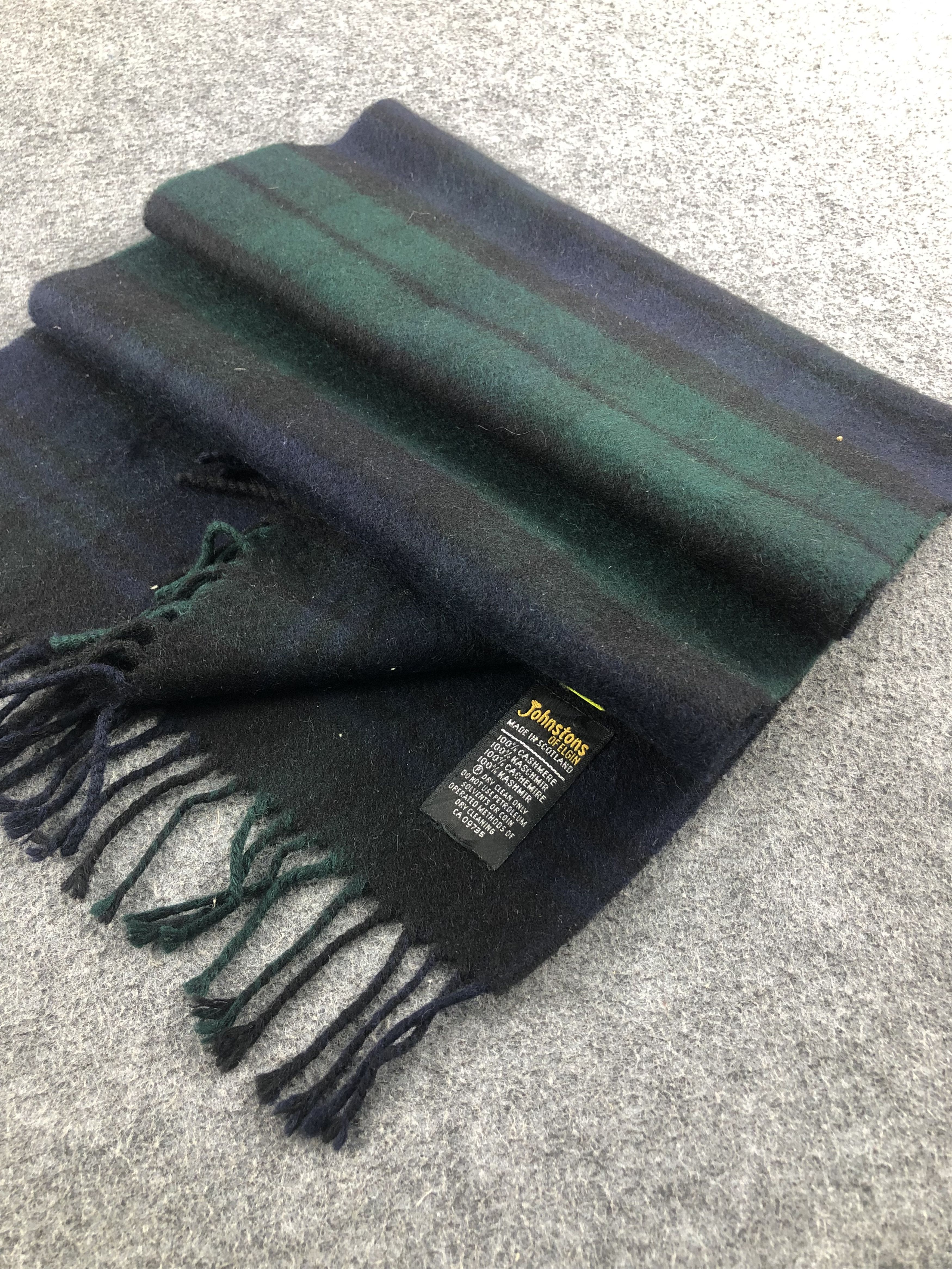 Johnstons Of Elgin Johnstons Of Elgin Scarf Cashmere / Muffler / Neckwear Size ONE SIZE - 2 Thumbnail