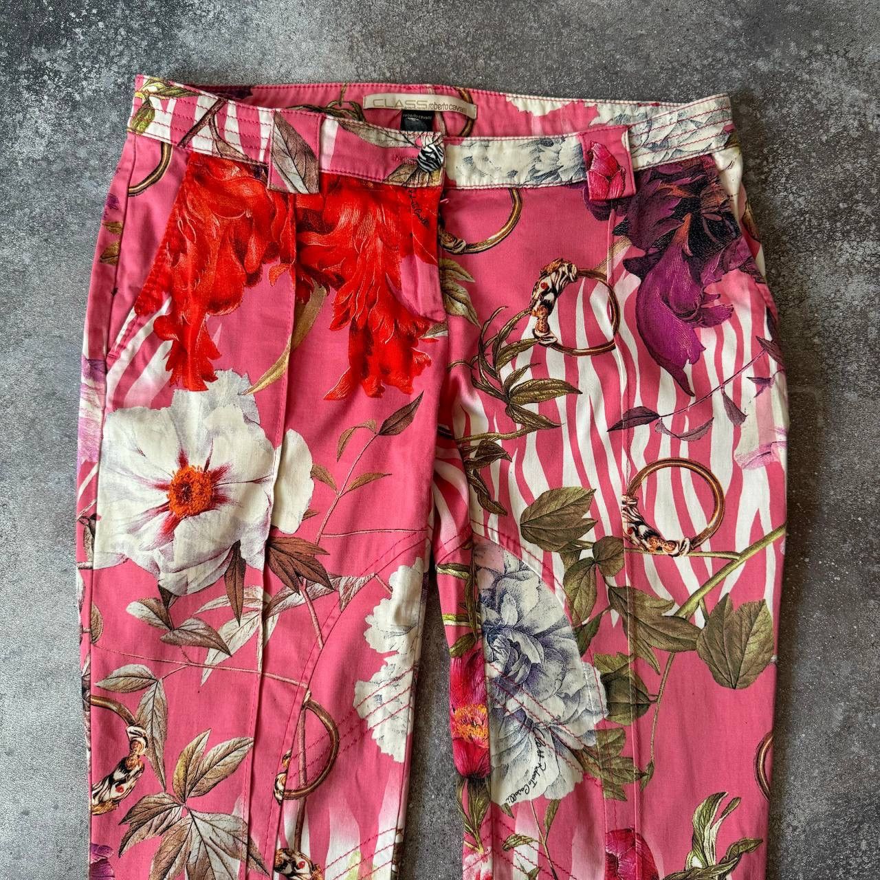 Roberto Cavalli Roberto Cavalli Multicolour Floral Y2K Capri Pants Size 28" / US 6 / IT 42 - 4 Thumbnail