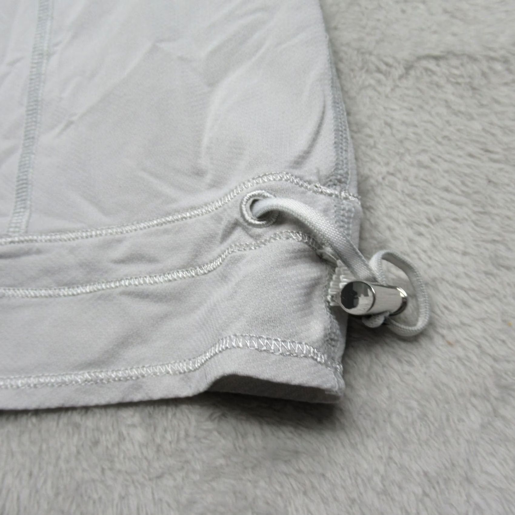Lululemon Lululemon Tank Womens 0 Gray Colorblock Scoop Neck Drawcord Hem Yoga Size XS / US 0-2 / IT 36-38 - 5 Thumbnail