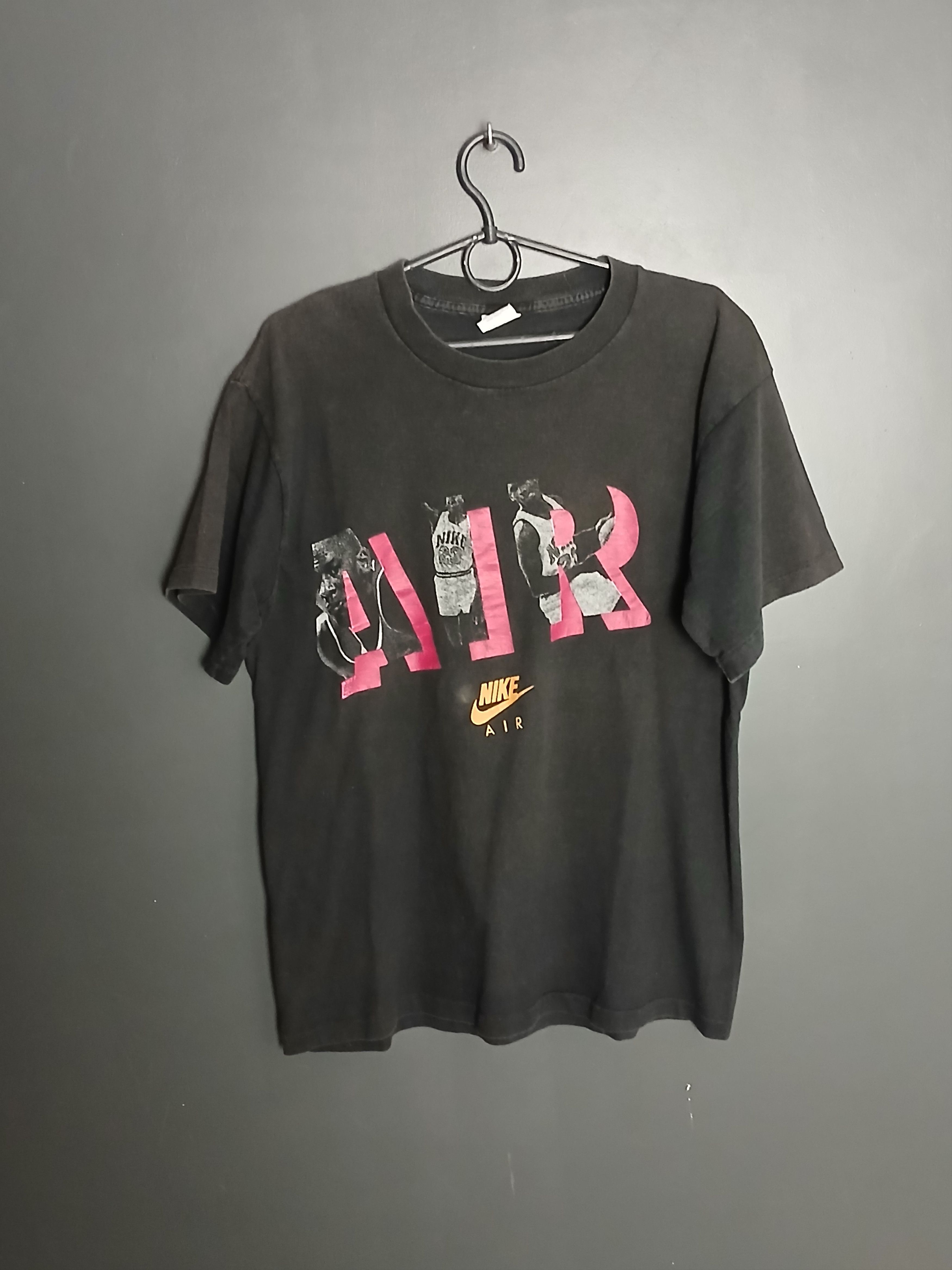 Jordan Brand × Nike × Vintage Vintage Nike Air Jordan T-Shirt Size US L / EU 52-54 / 3 - 1 Thumbnail