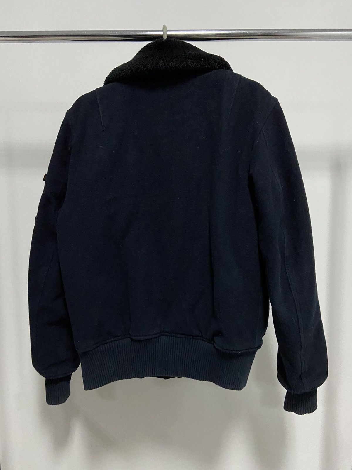 Alpha Industries × Vintage Alpha industries bomber zip red stripe fur collar vintage Size US S / EU 44-46 / 1 - 3 Thumbnail